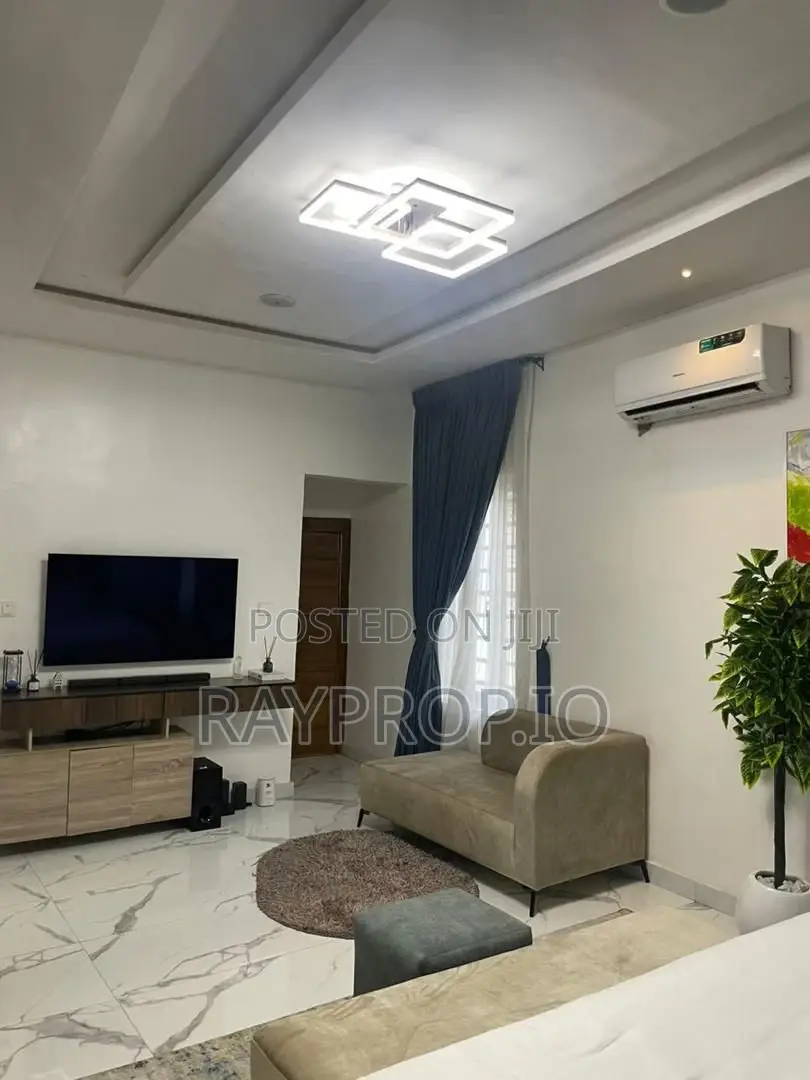 143385st - 5 Bedroom Shortlet in Ikate Lekki