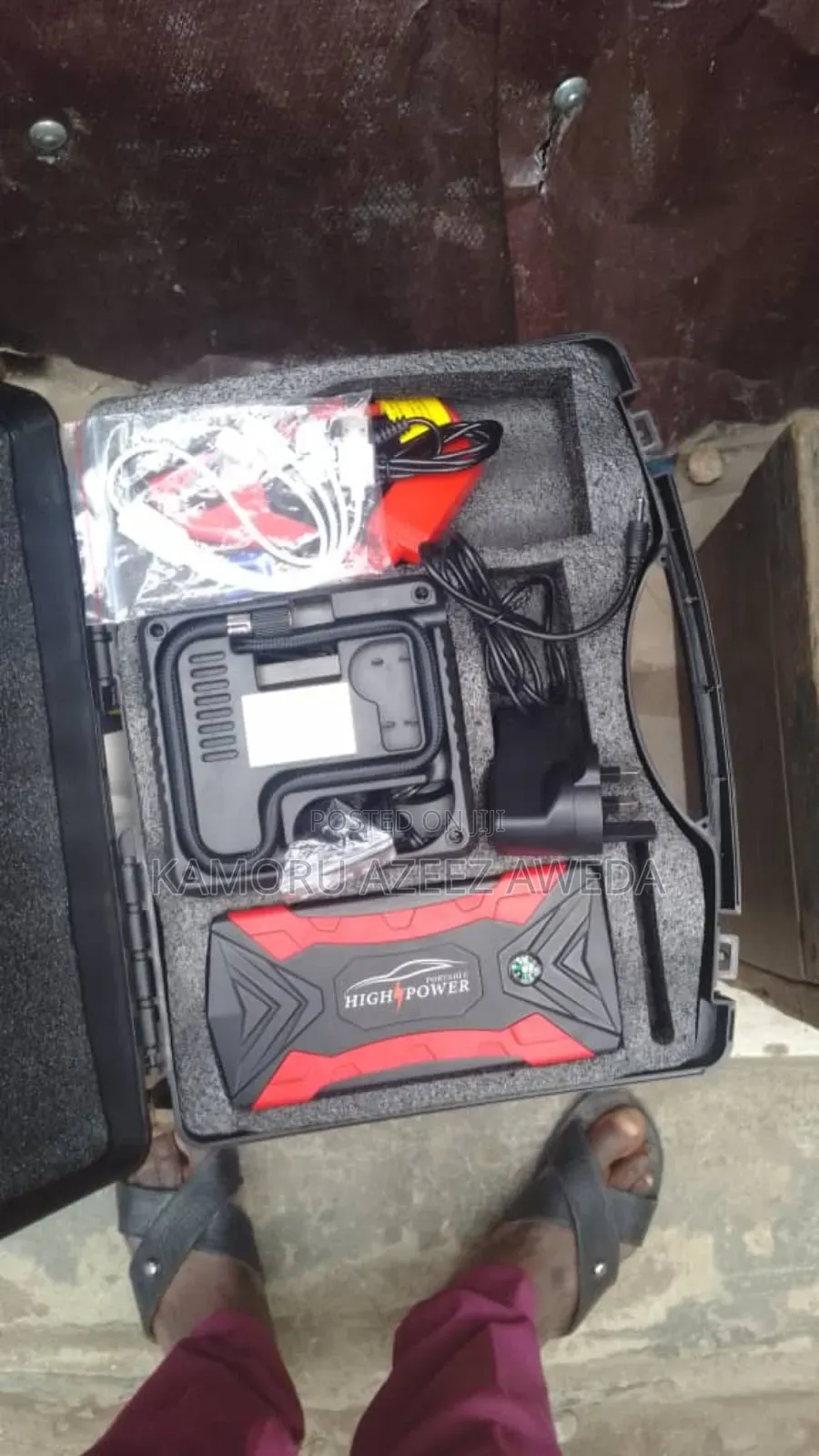 Jump Starter and Pumping Tyre With Accessories