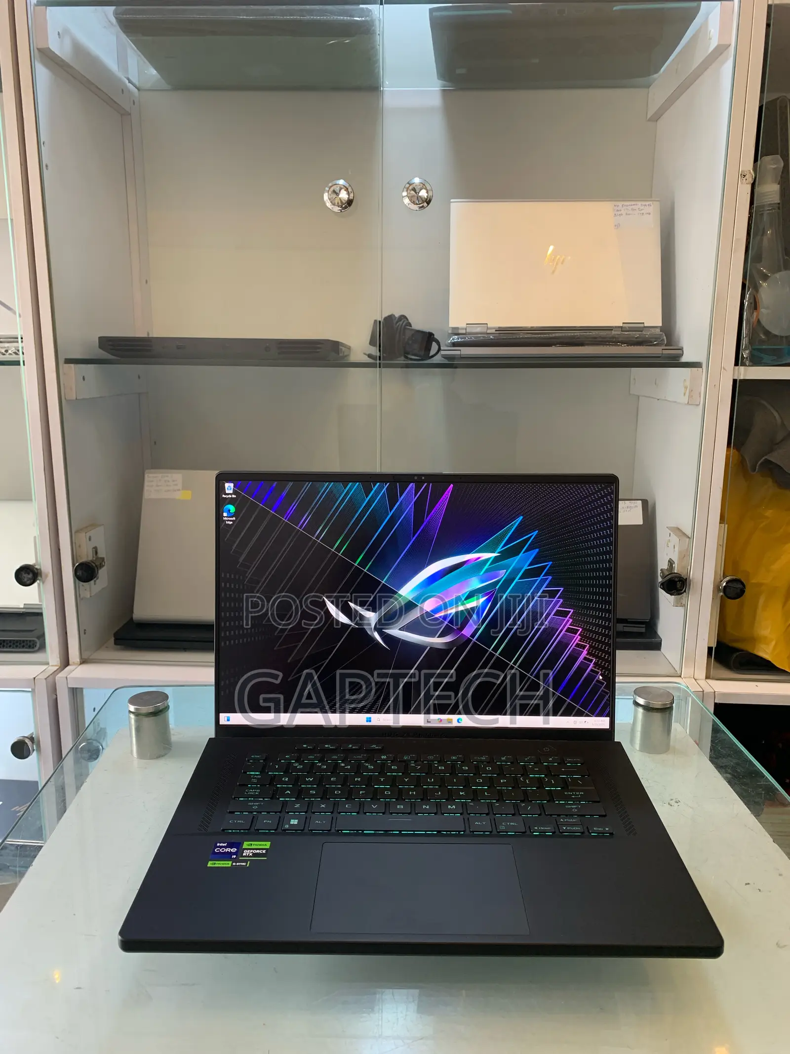 Laptop Asus ROG Zephyrus M16 GU603HR 16GB Intel Core i9 SSD 1T