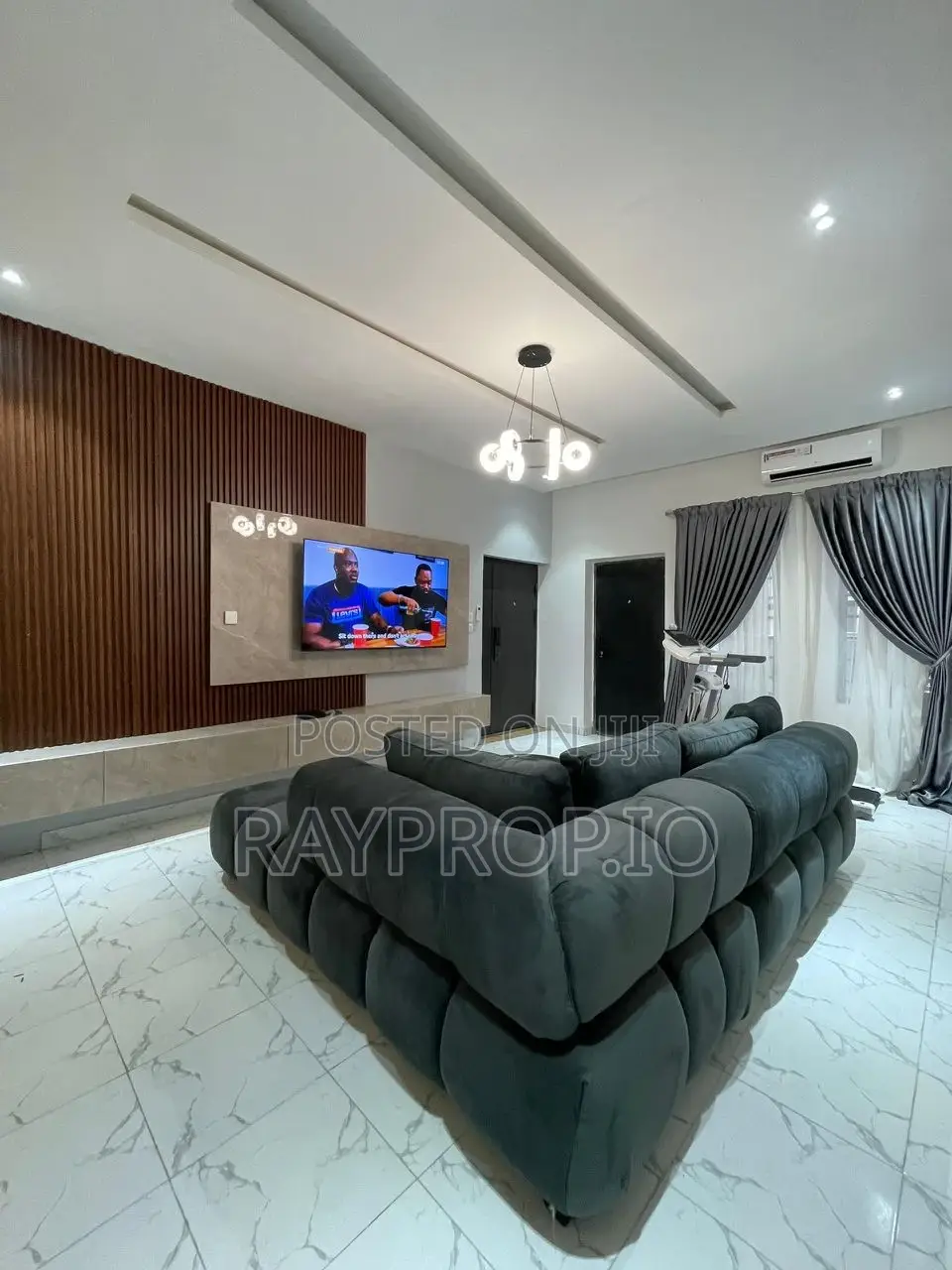 067629fa - 2 Bedroom Shortlet in VGC Ajah