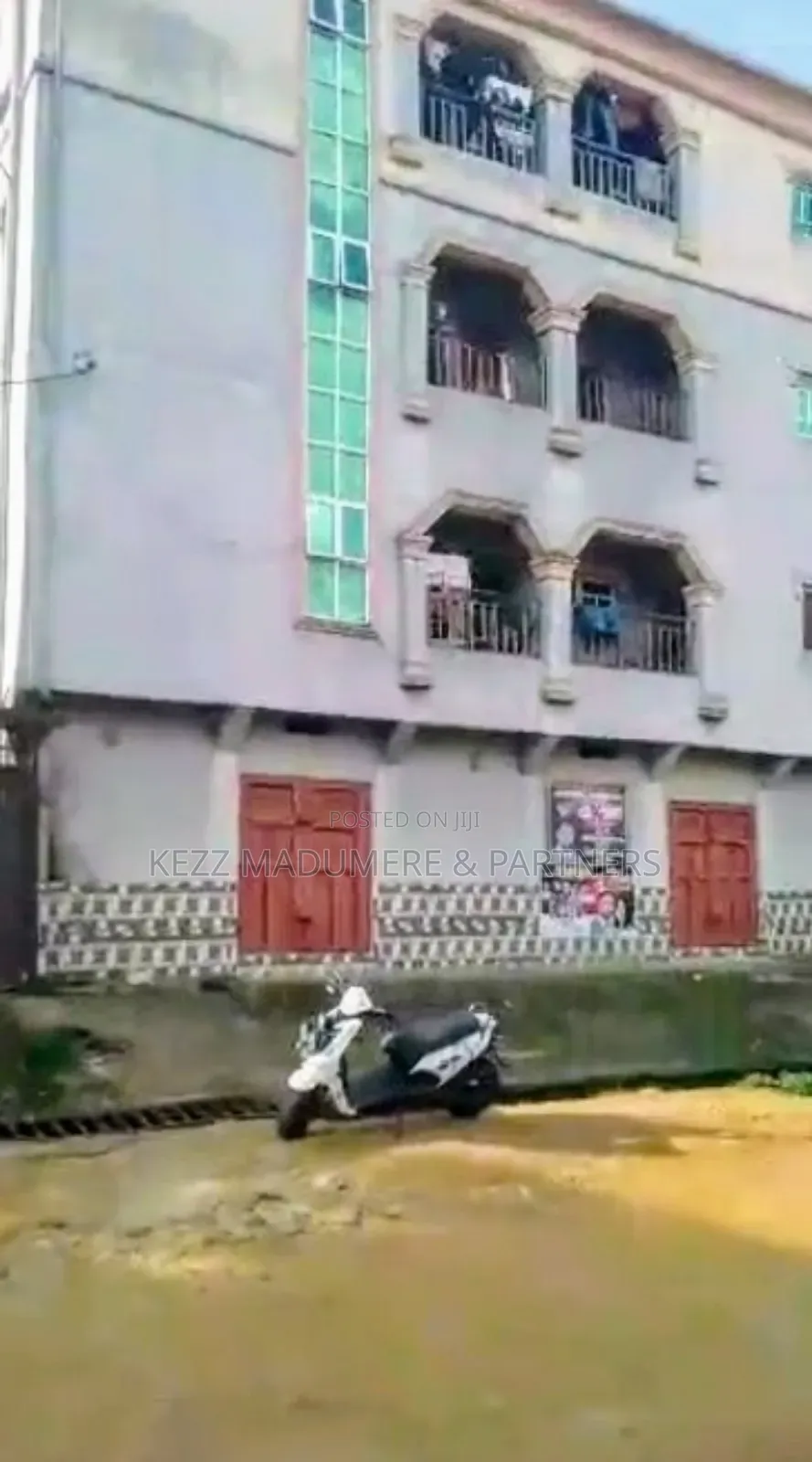 10bdrm Block of Flats in Ogbor Hill , Aba , for sale