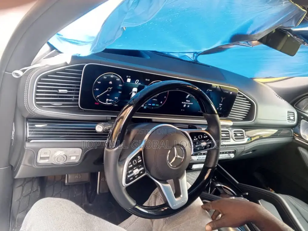 Mercedes-Benz VS680L Maybach 2022 White