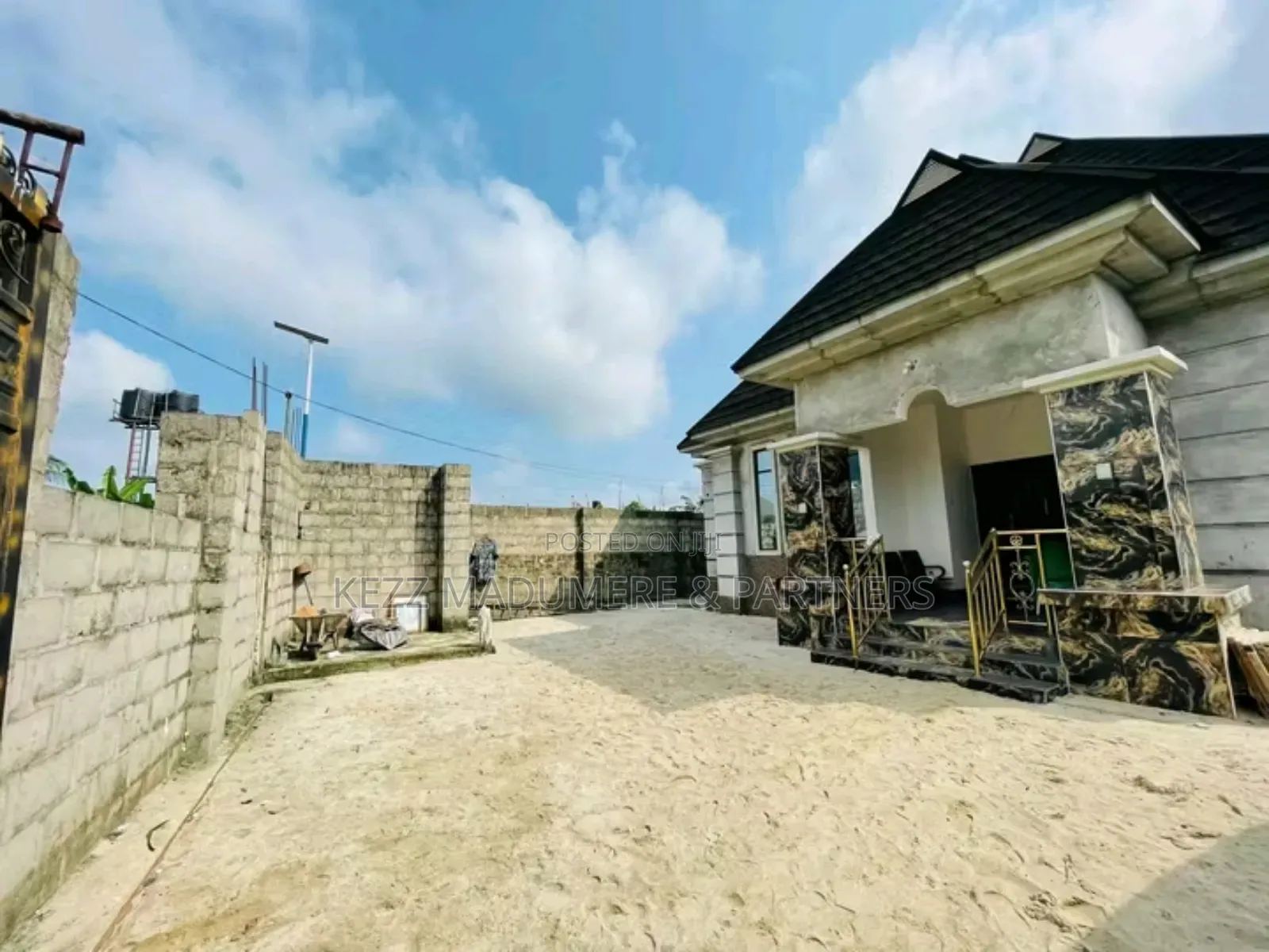 4bdrm Bungalow in Eneka , Port for sale