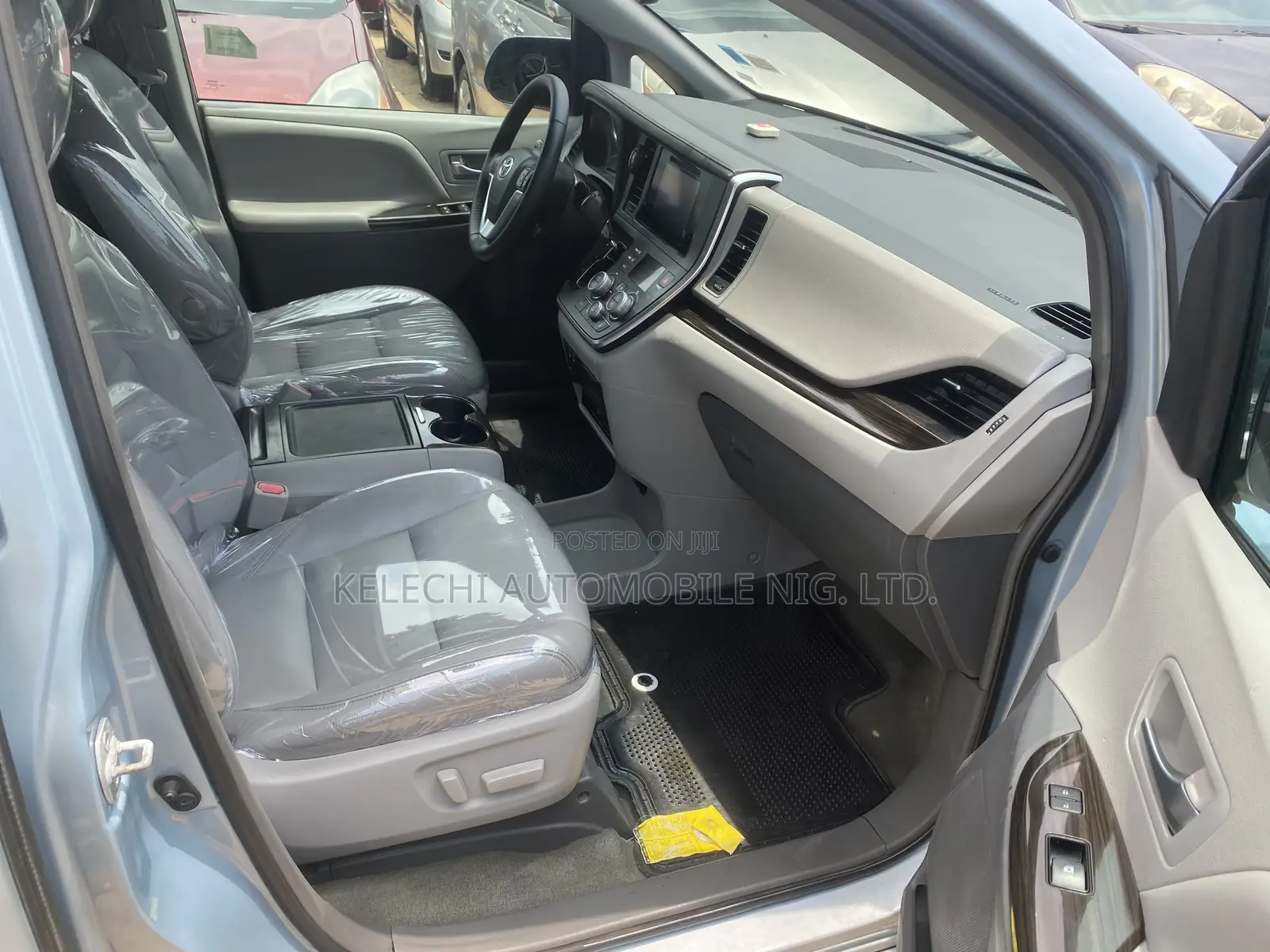 Toyota Sienna 2015 Blue