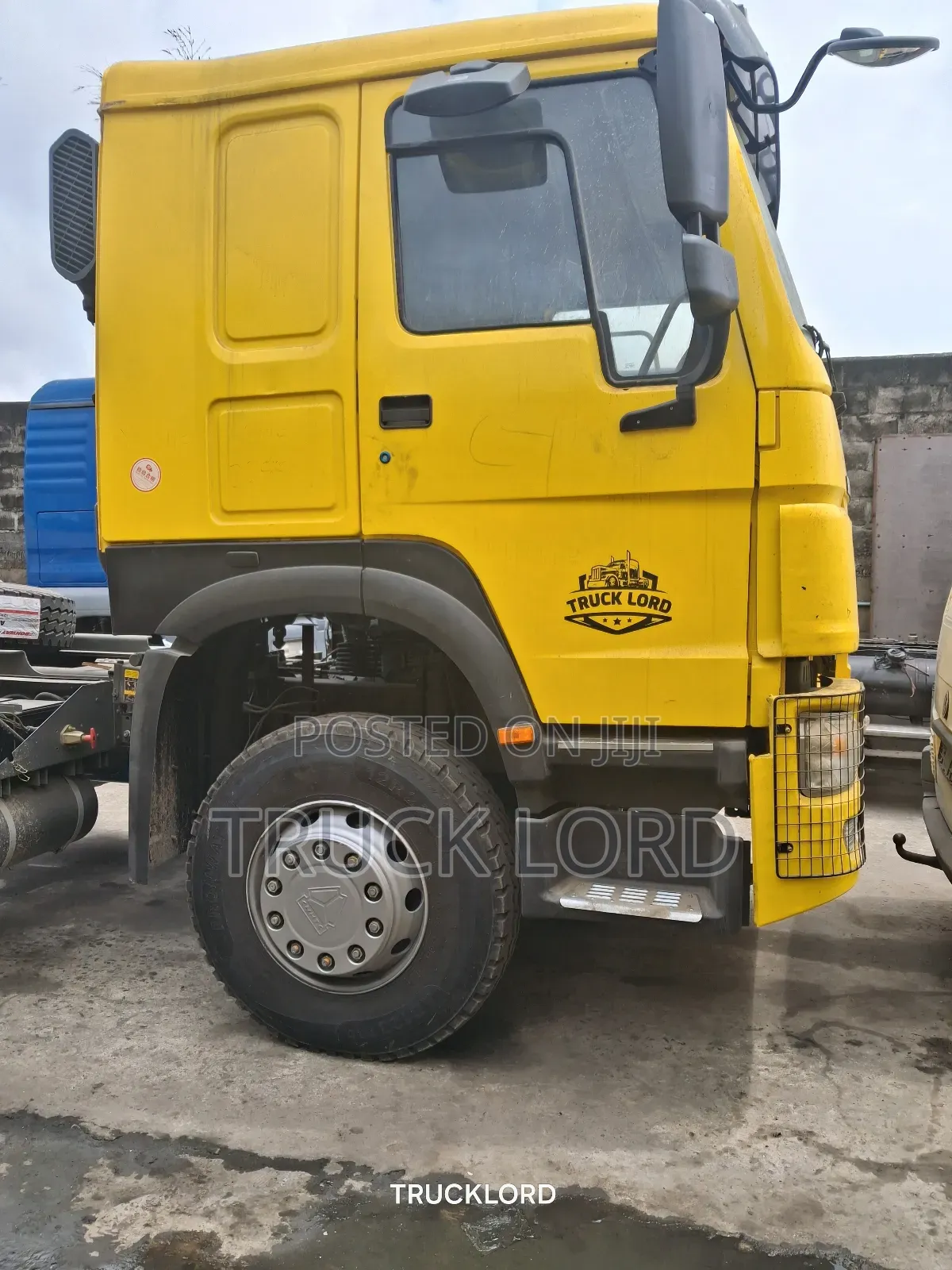 2015 Tractor Head