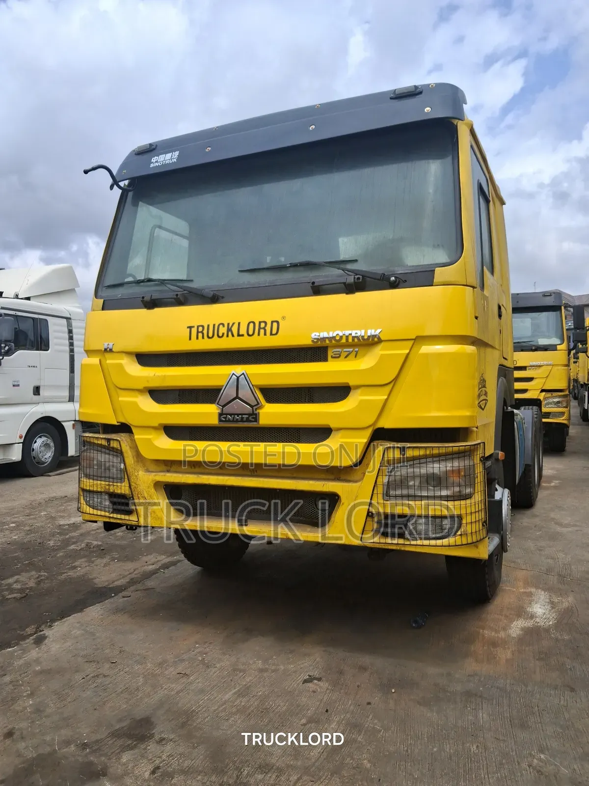2015 Tractor Head