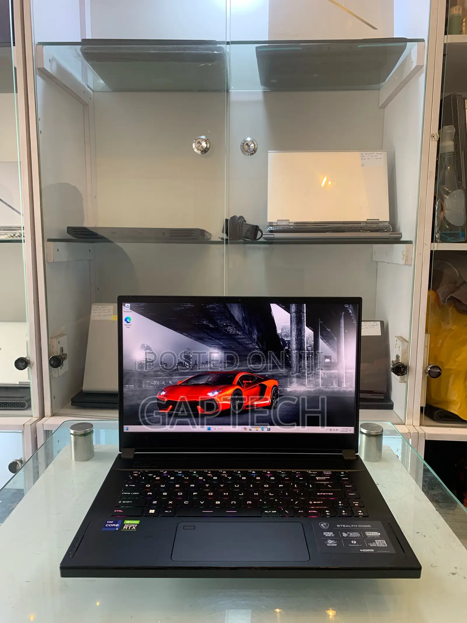 Laptop MSI GS66 Stealth 10UH 64GB Intel Core i9 SSD 1T
