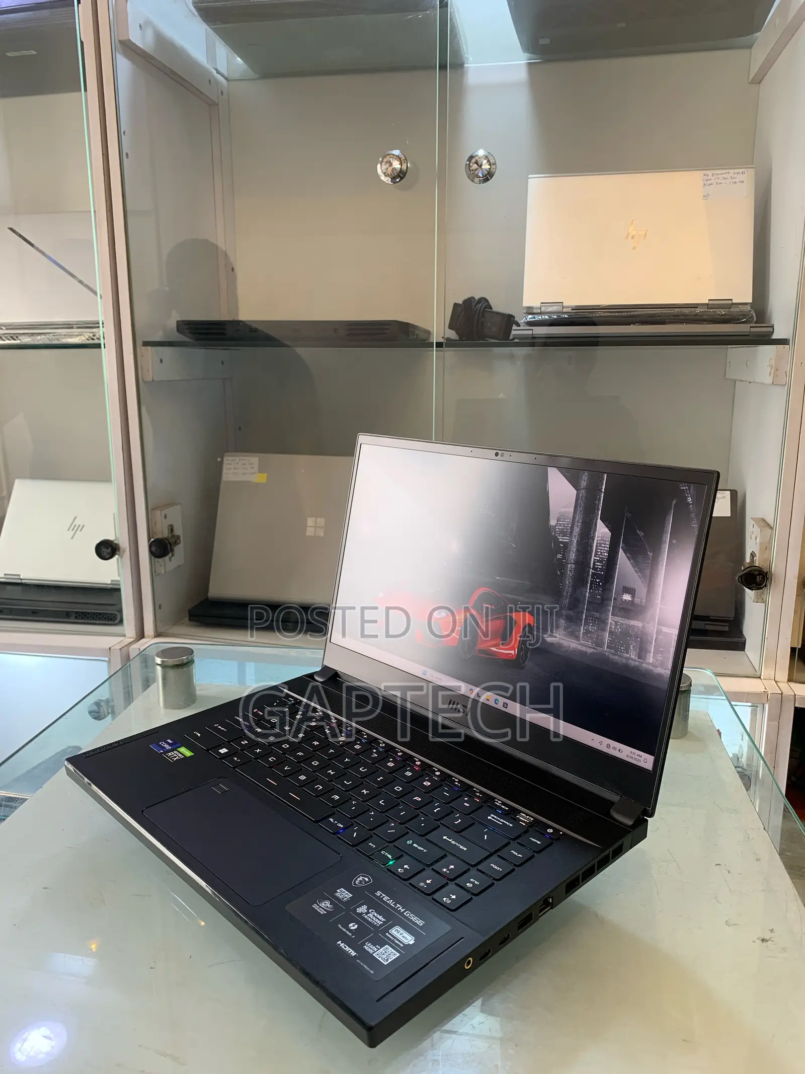 Laptop MSI GS66 Stealth 10UH 64GB Intel Core i9 SSD 1T