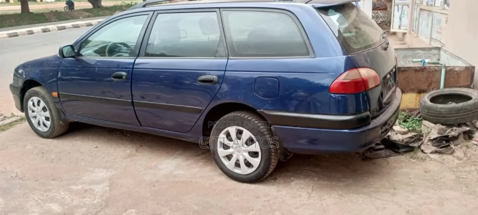Toyota Avensis 2.0 SR D4-D 1999 Blue