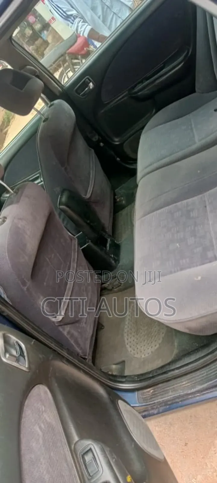 Toyota Avensis 2.0 SR D4-D 1999 Blue