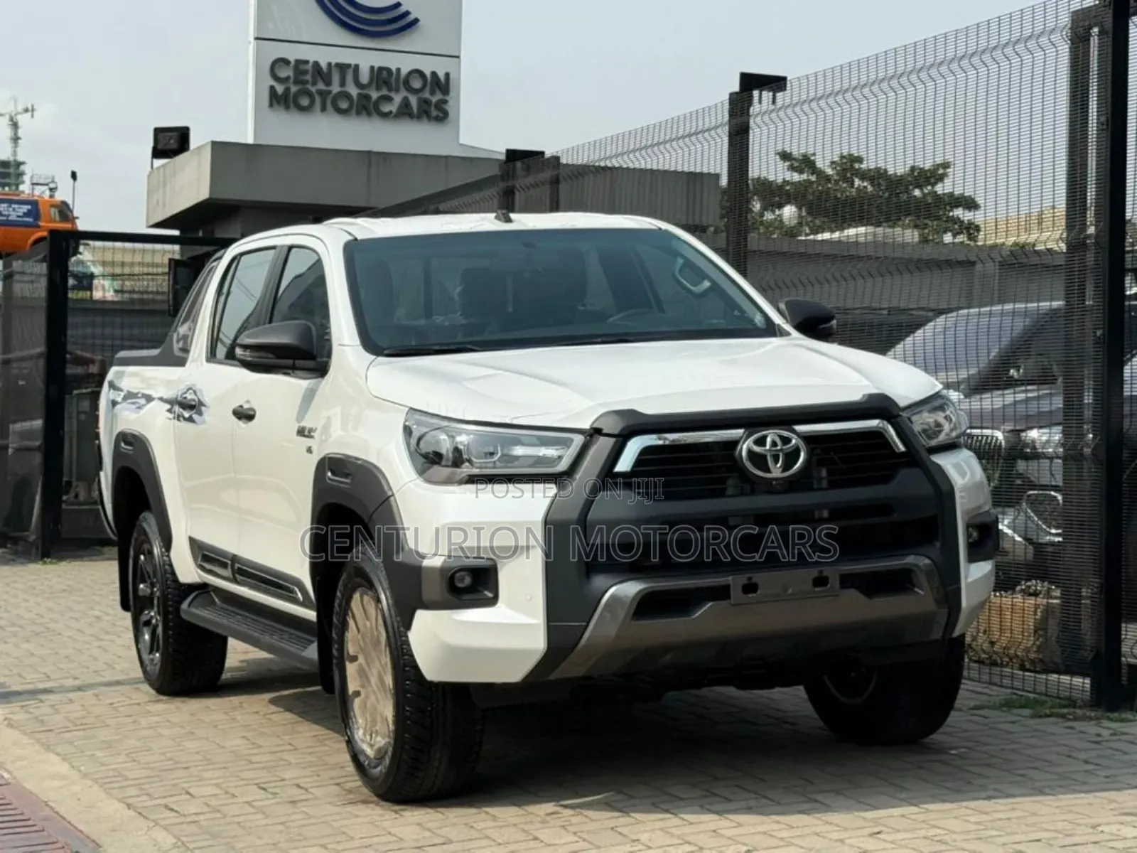 New Toyota Hilux 2025 White