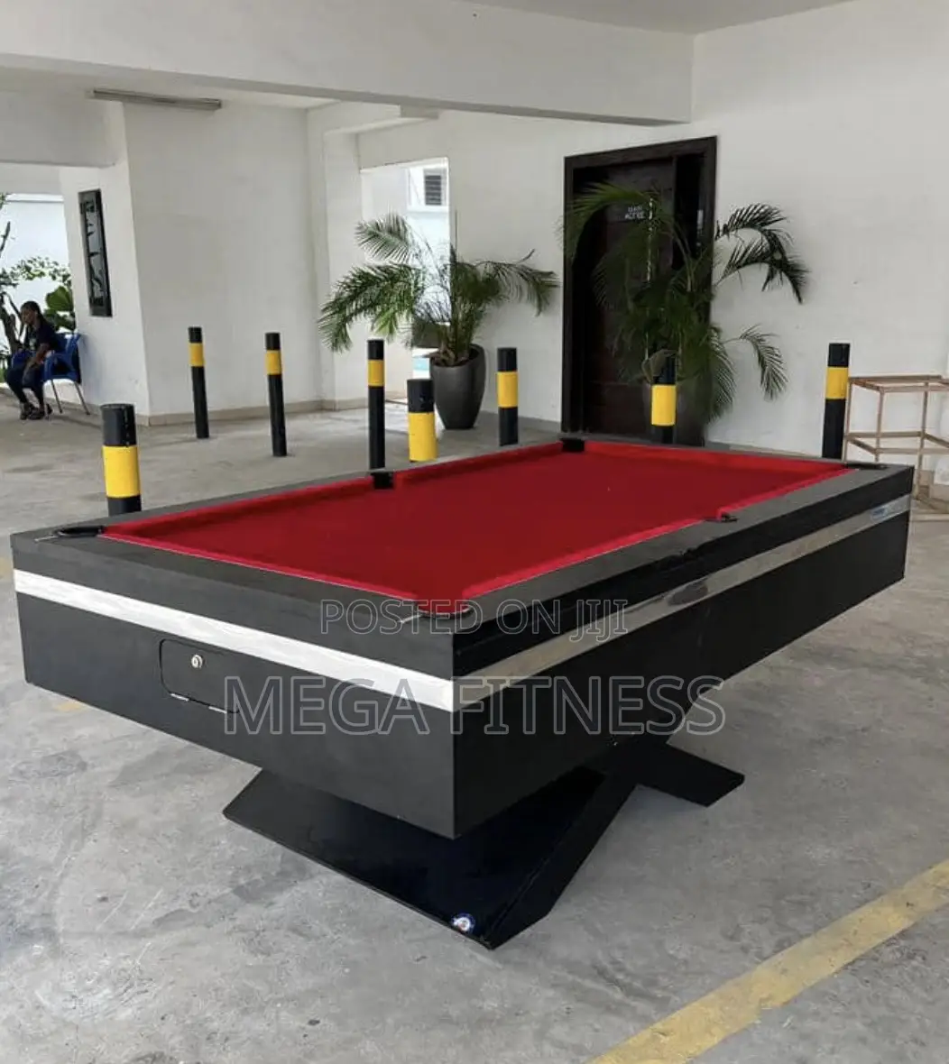 Red Top X Crossed Leg Snooker