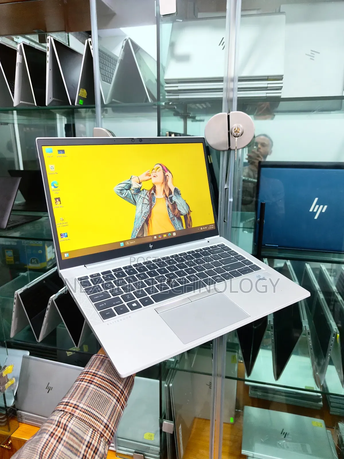 Laptop HP EliteBook 840 G7 8GB Intel Core i7 SSD 256GB
