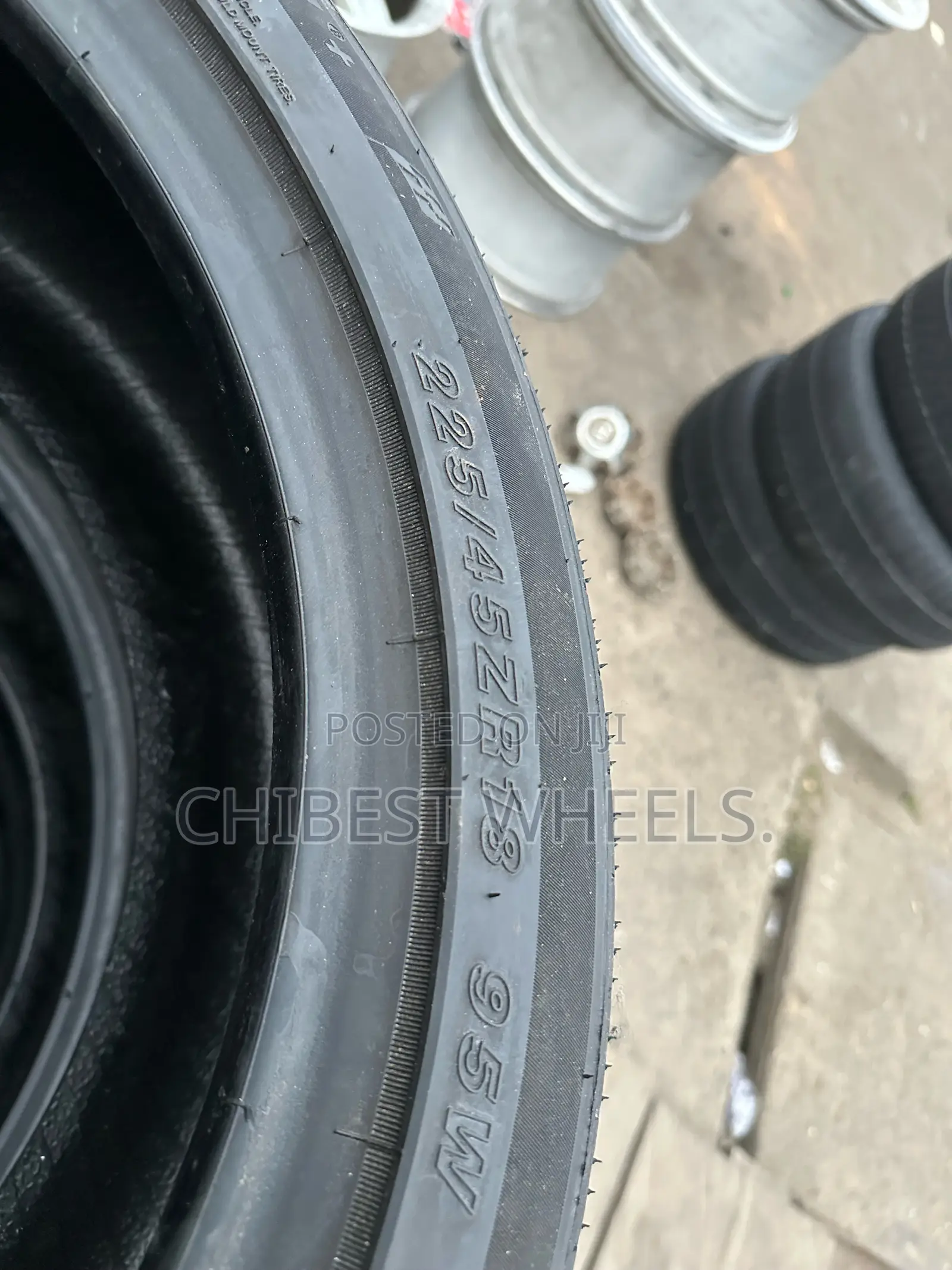 225/45 R 18 Tokunbor First Grade Tires