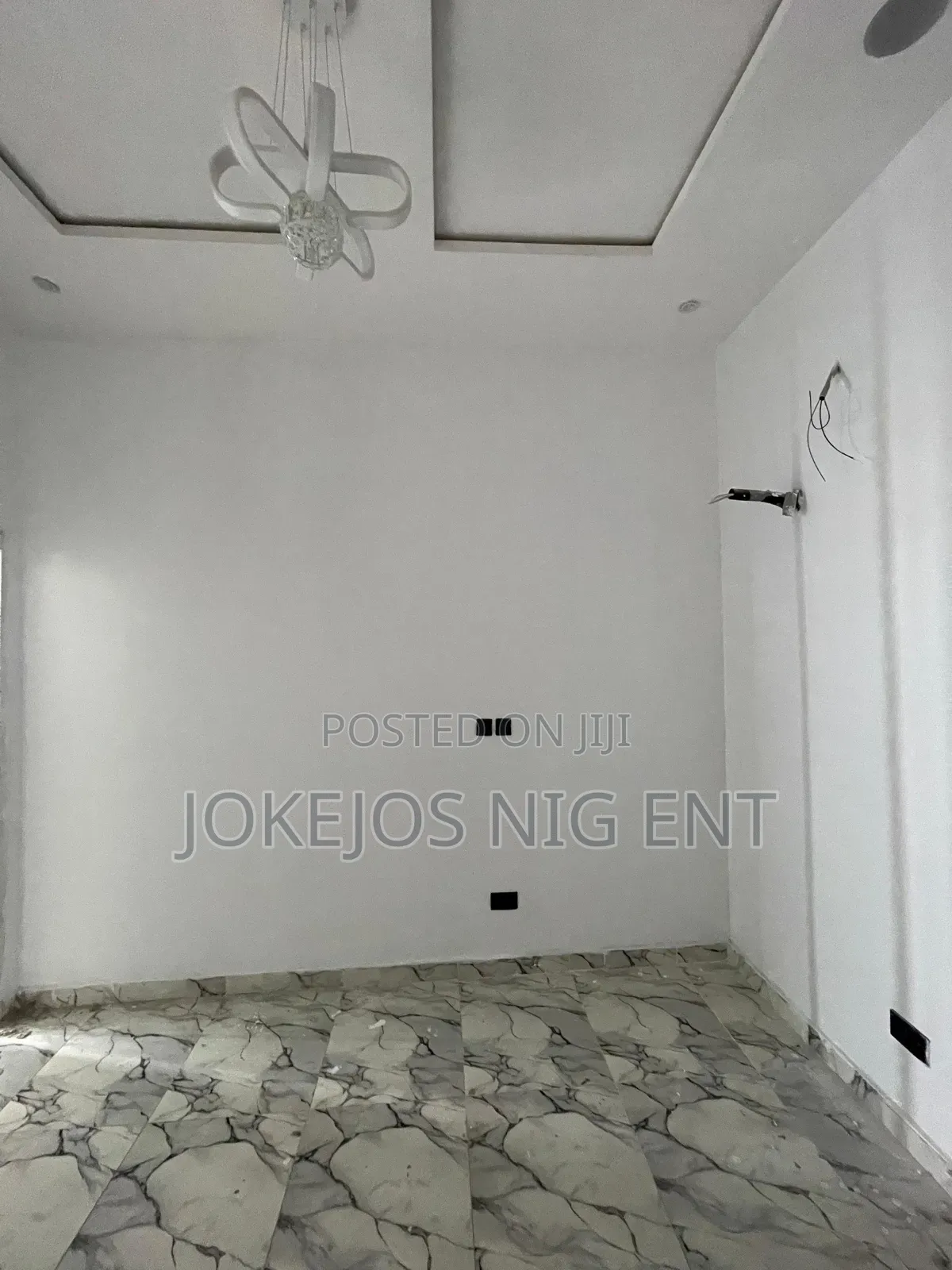 4bdrm Duplex in Ikota for sale