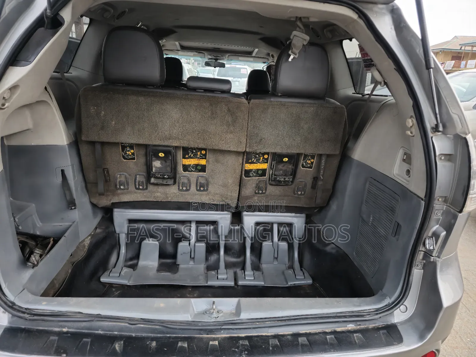 Toyota Sienna LE 7 Passenger Mobility 2011 Gray