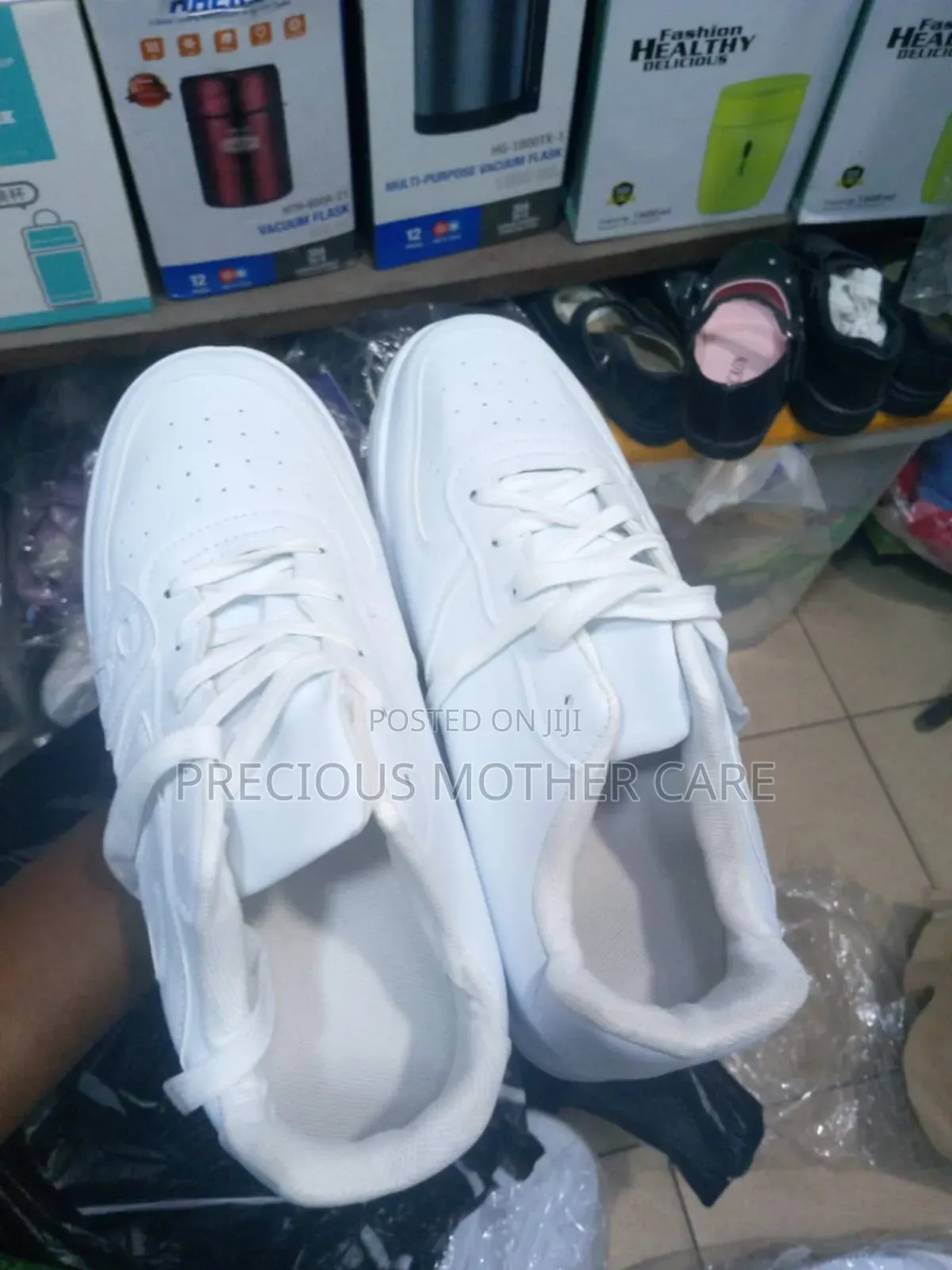White Children and Teenagers Sneakers Size 42,43,44
