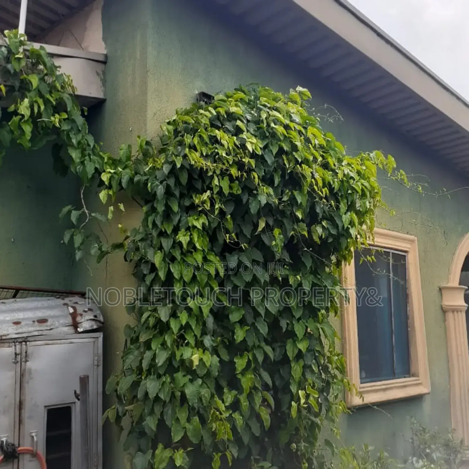 3bdrm Bungalow in Amuwo Odofin Festac for sale