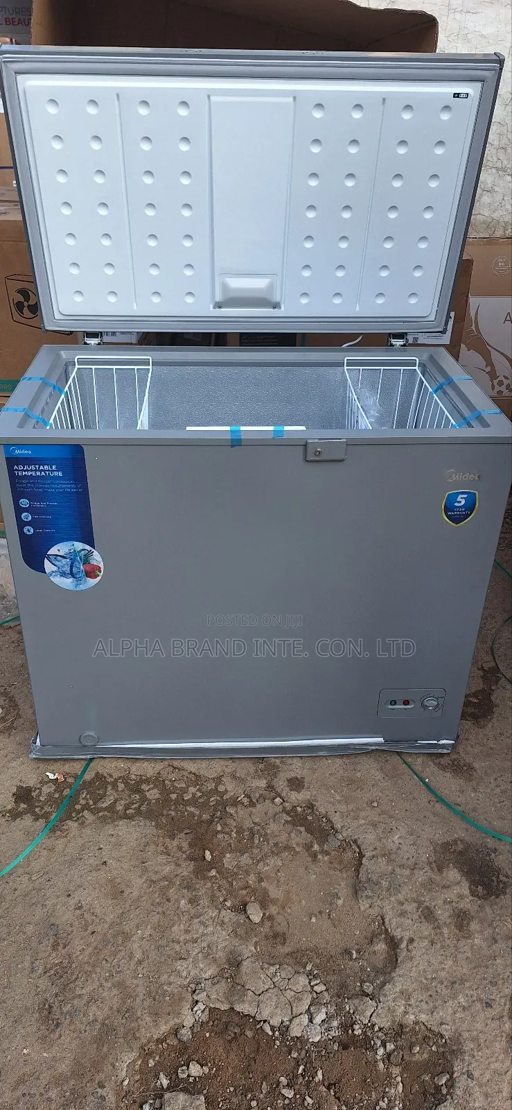 Midea 250lt Deep Freezer