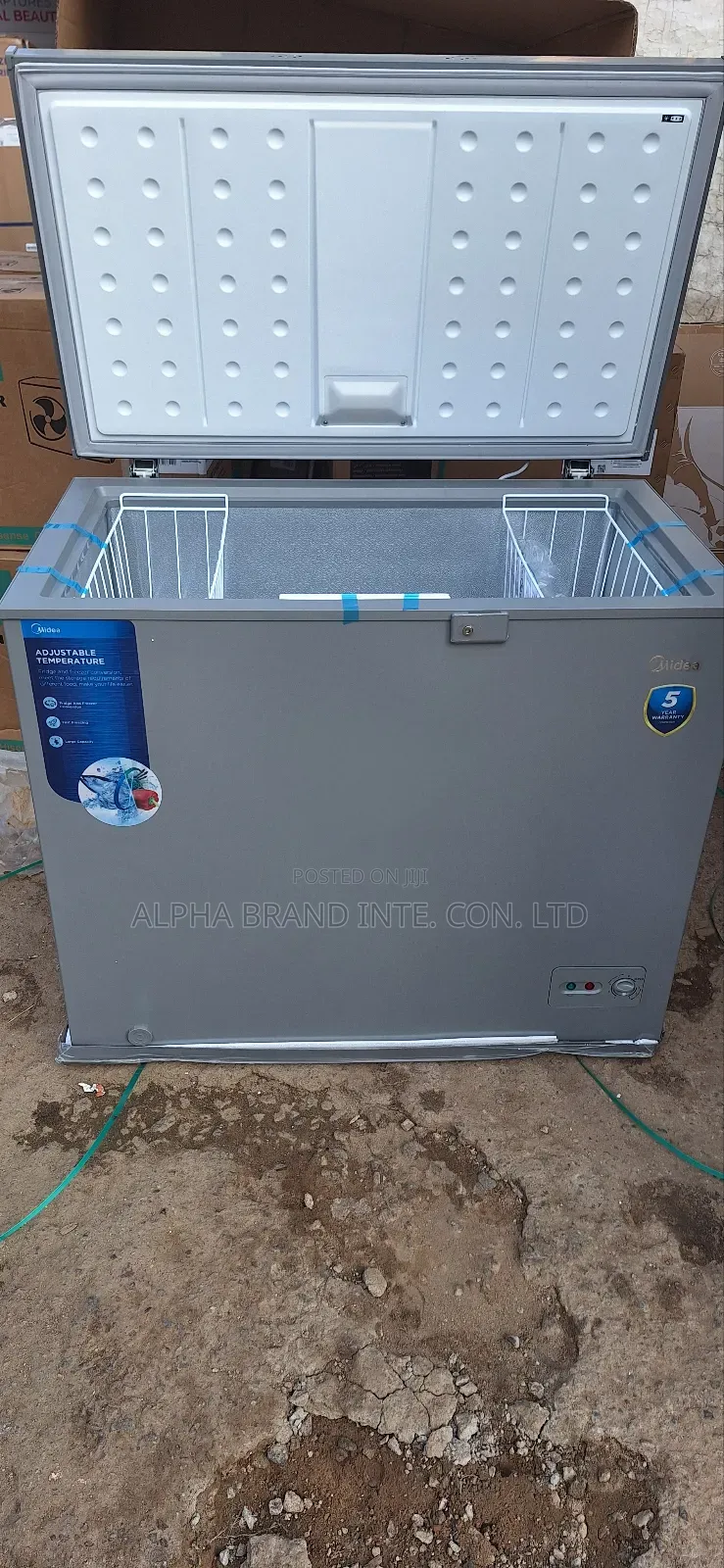 Midea 250lt Deep Freezer