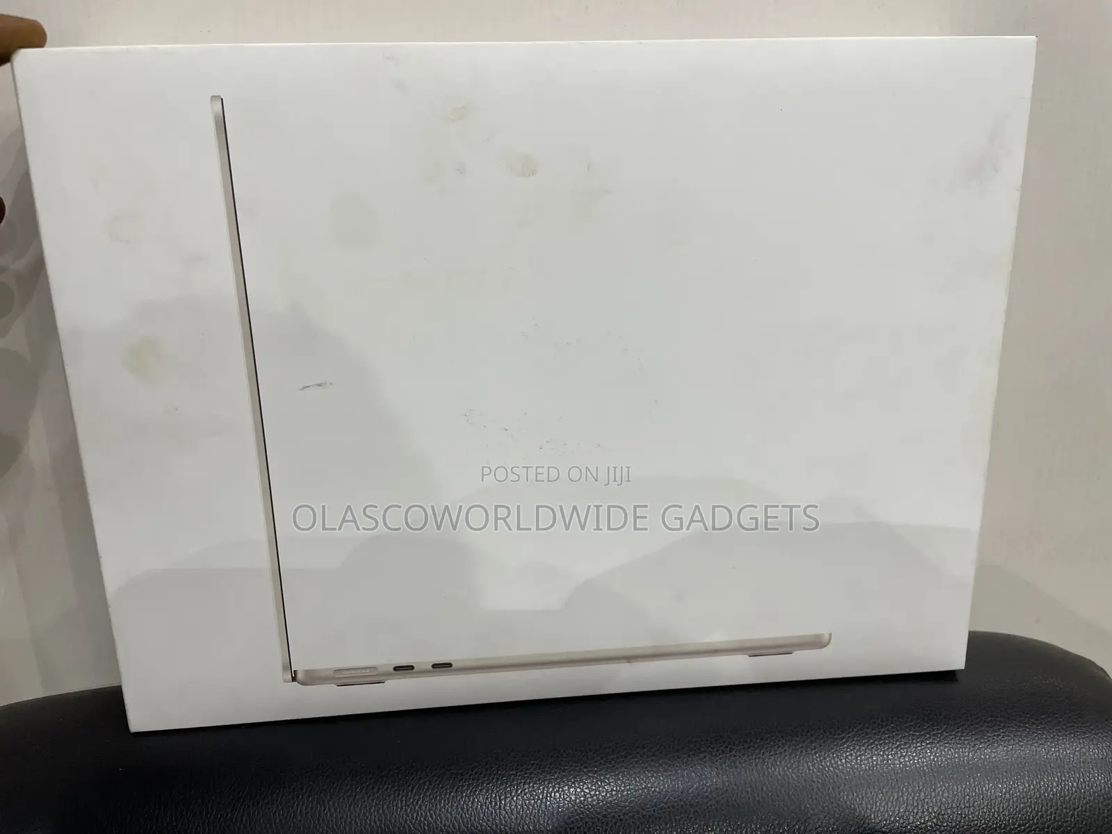 New Laptop Apple MacBook Air 2025 M4 13-inch 16GB Apple M4 SSD 256GB