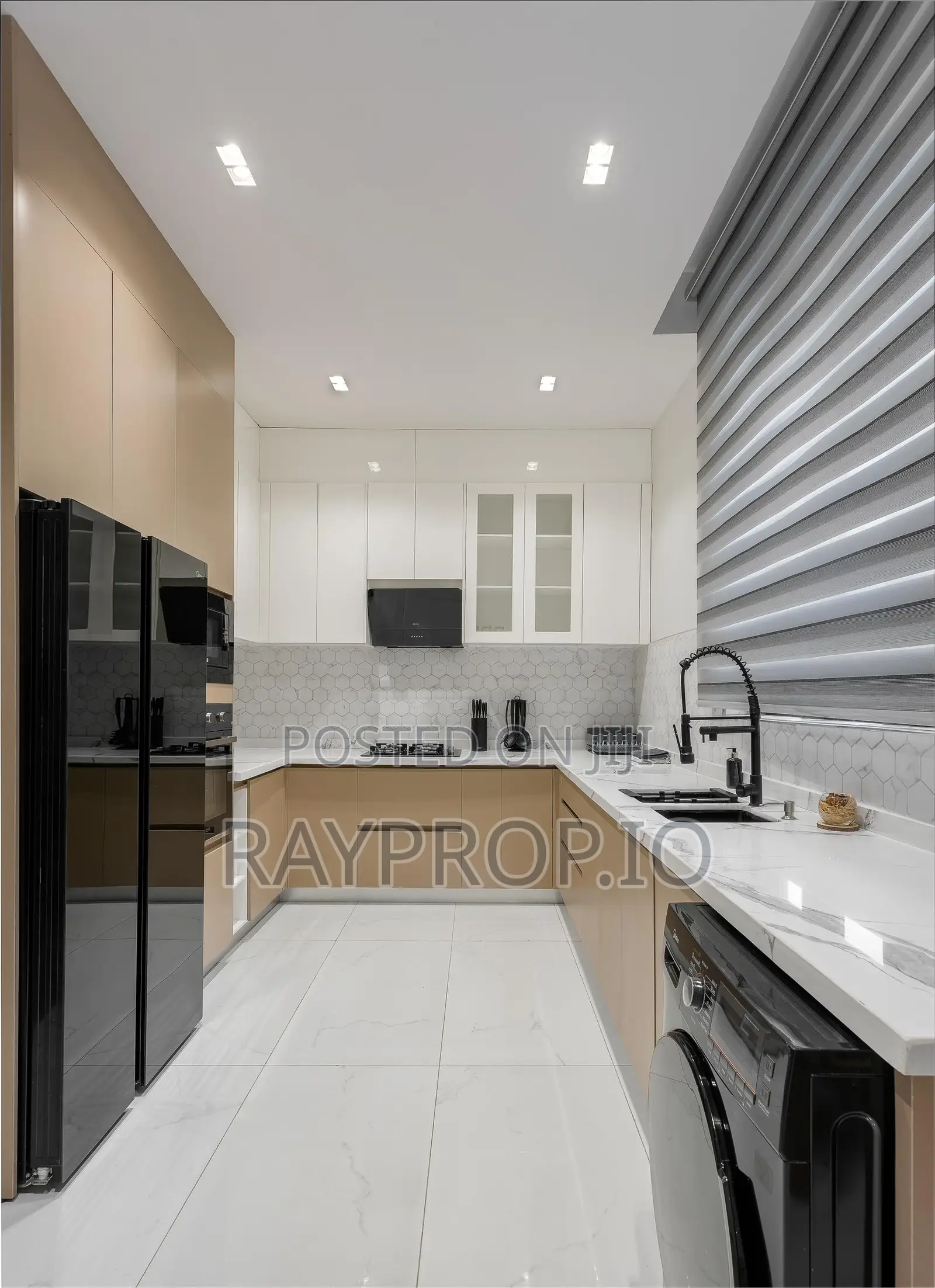 252819au - 2 Bedroom Shortlet in Lekki Phase 1