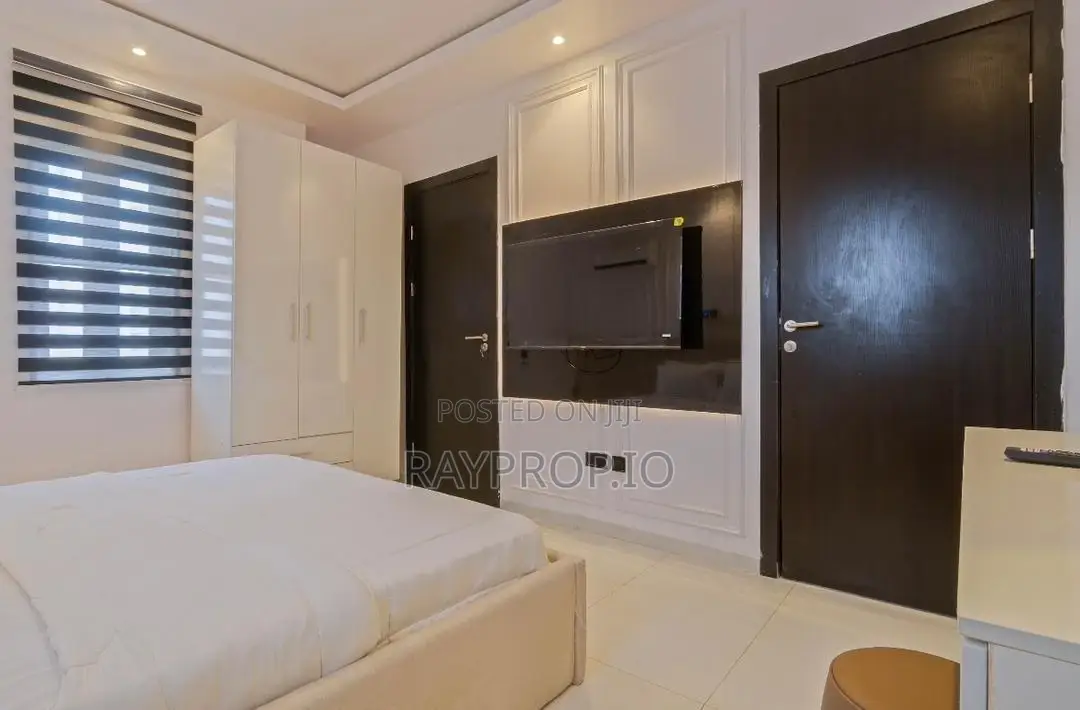 2 Bedroom Shortlet in Lekki Phase 1