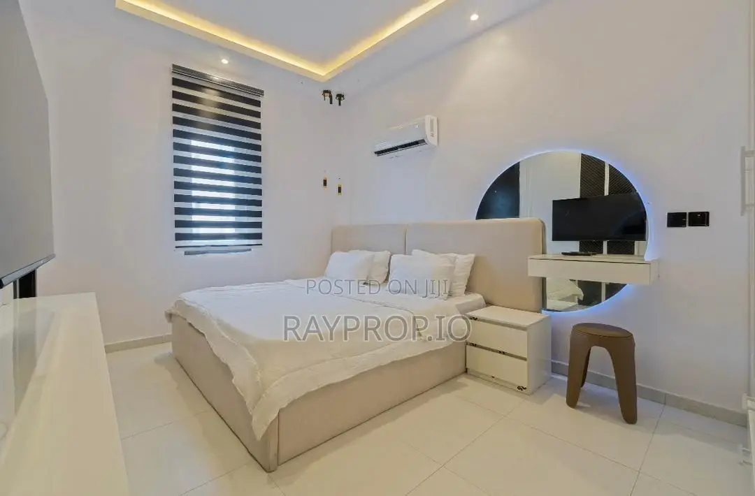 2 Bedroom Shortlet in Lekki Phase 1