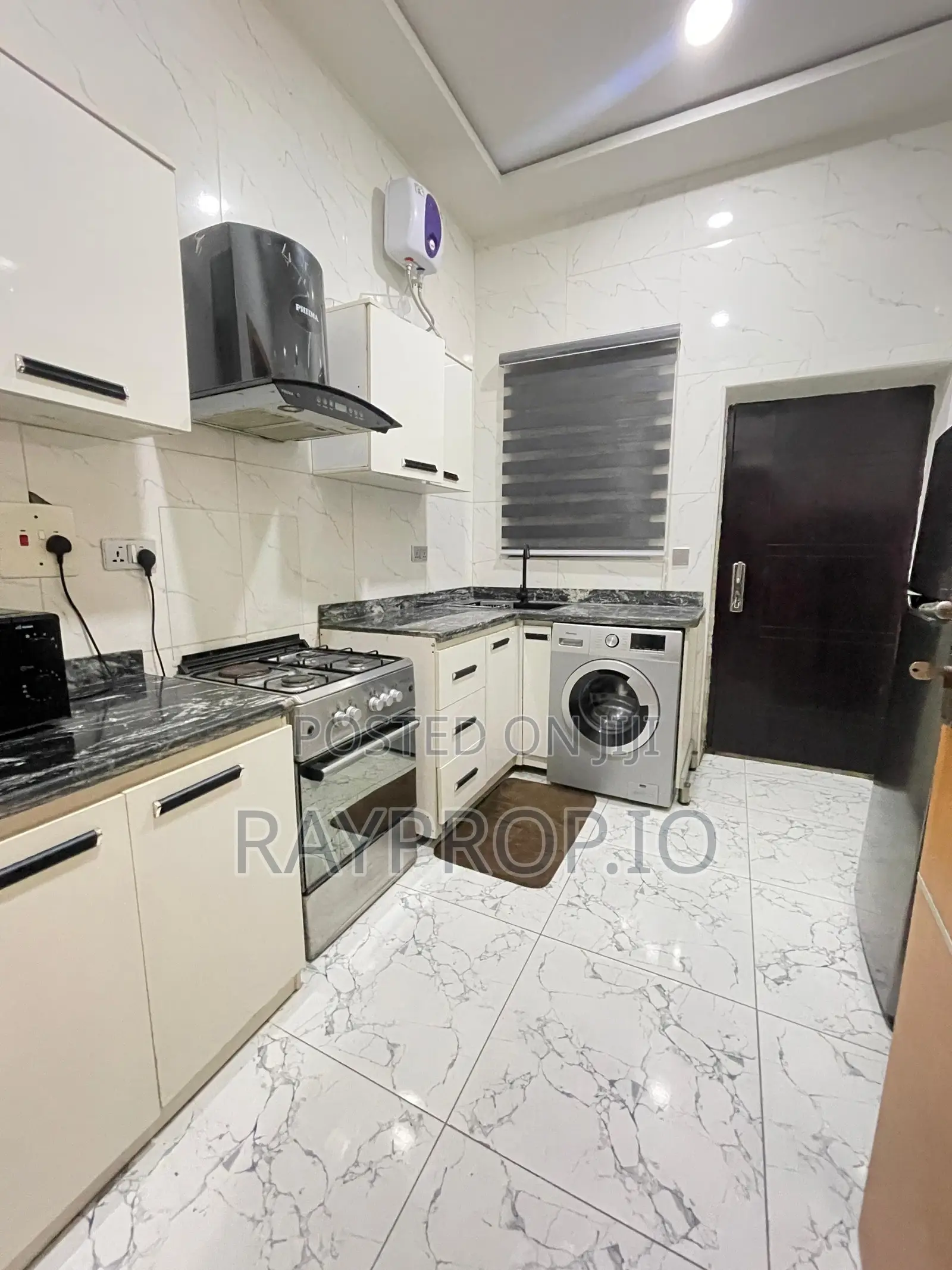 169251xw - 2 Bedroom Shortlet in Ikate Lekki