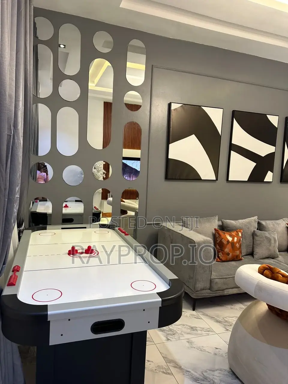 2 Bedroom Shortlet in Ikate Lekki