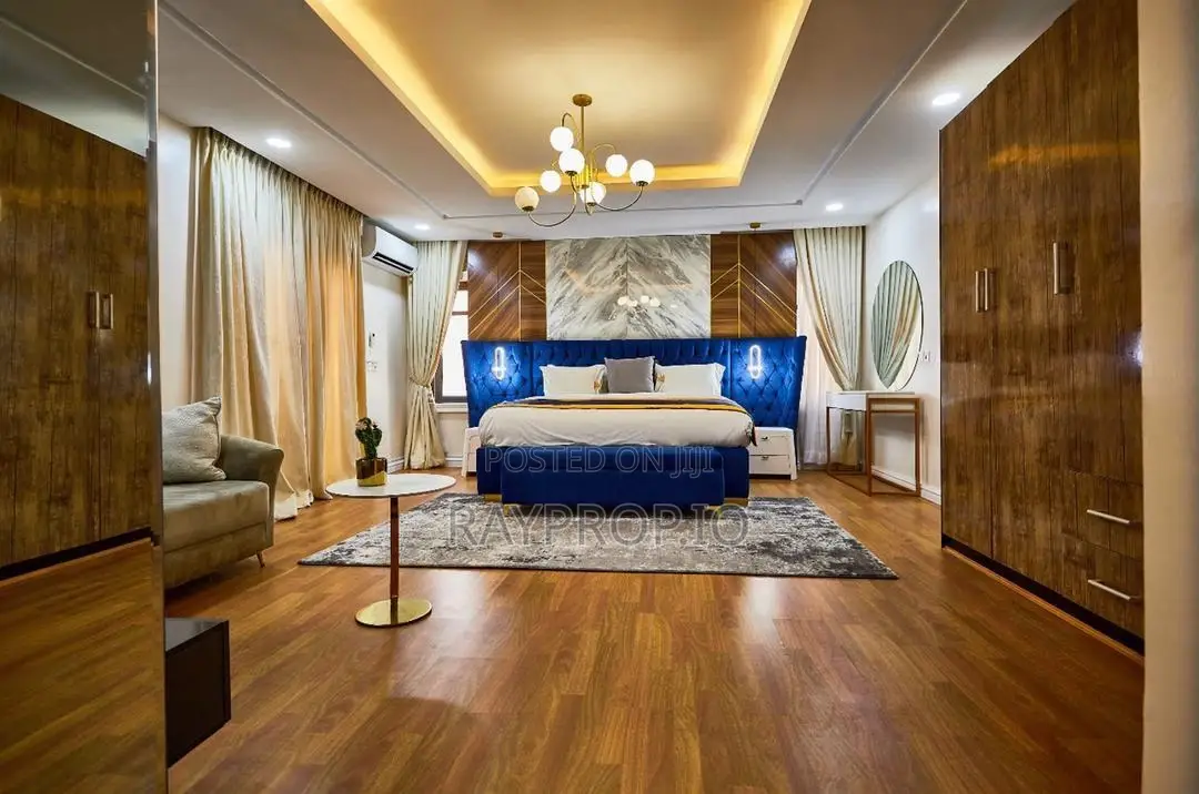 024133mh - 3 Bedroom Shortlet in Victoria Island
