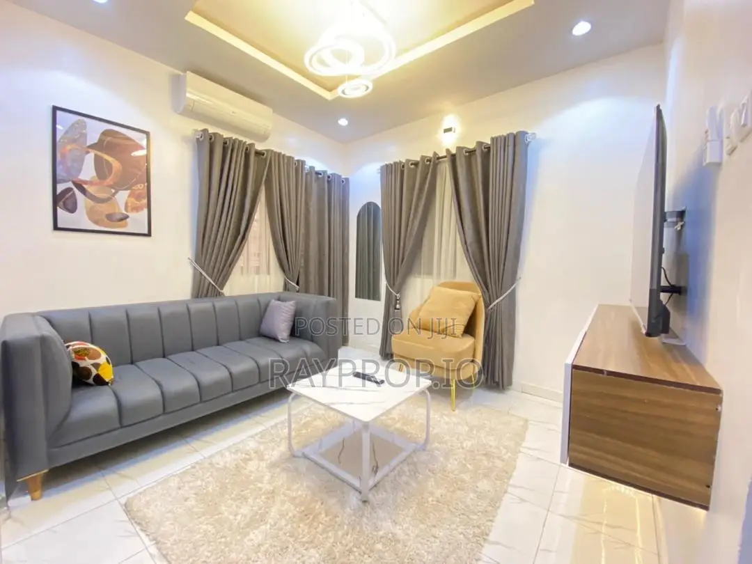 140671tg - 1 Bedroom Shortlet in Yaba