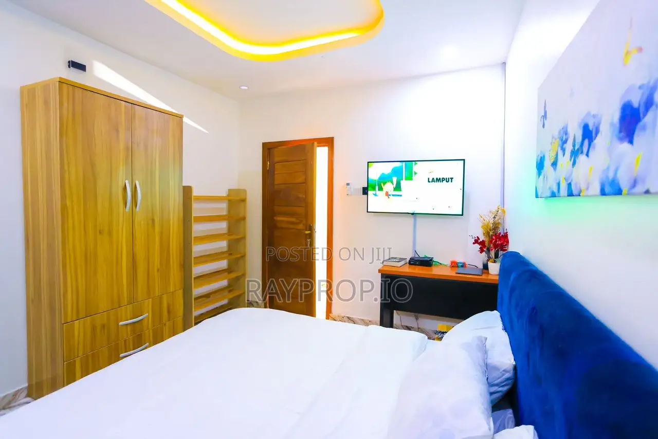 2 Bedroom Shortlet in Yaba