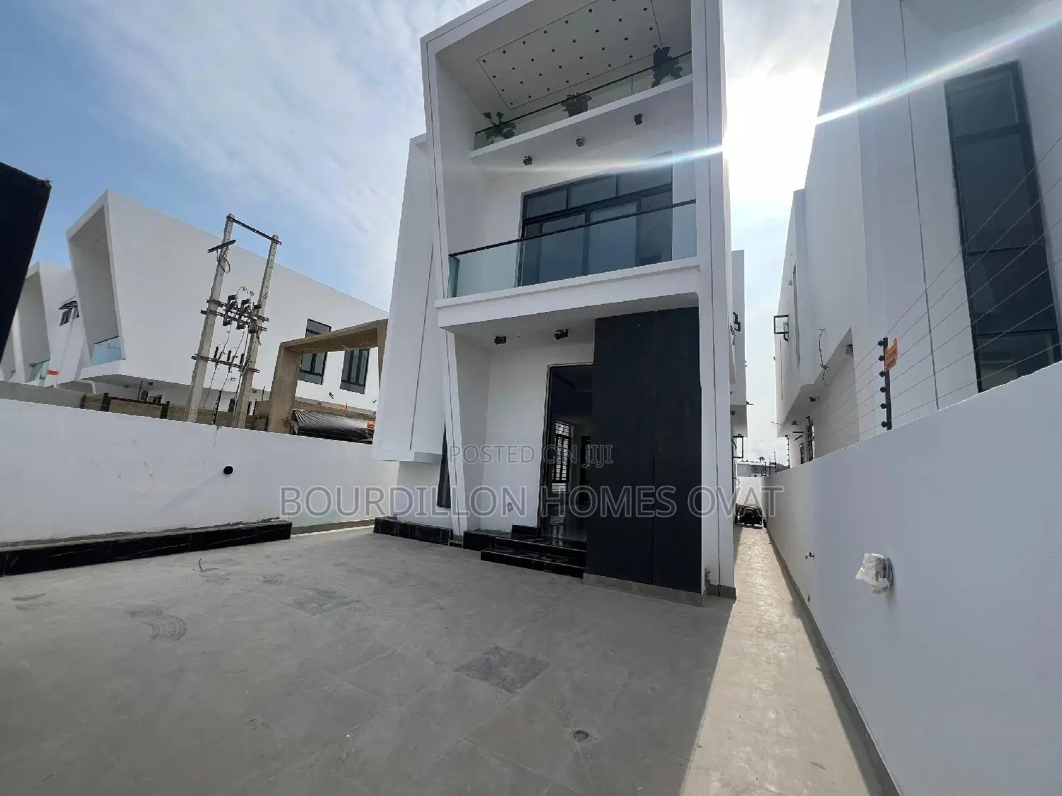 4bdrm Duplex in Lekki for sale