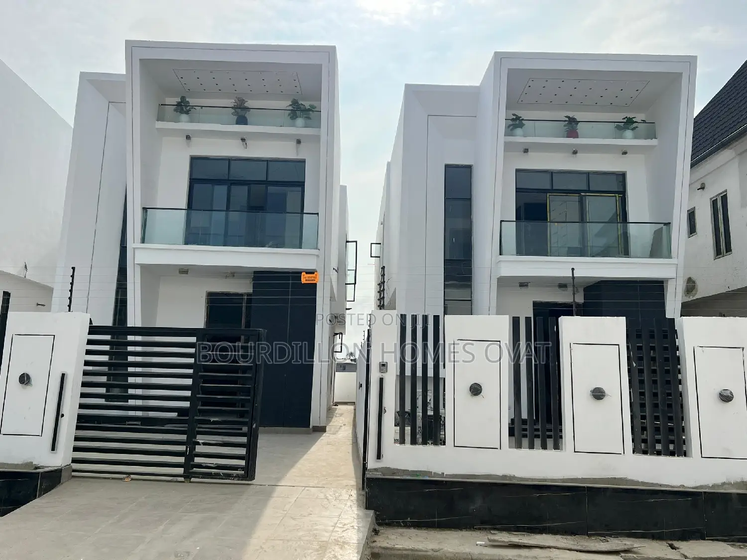 4bdrm Duplex in Lekki for sale