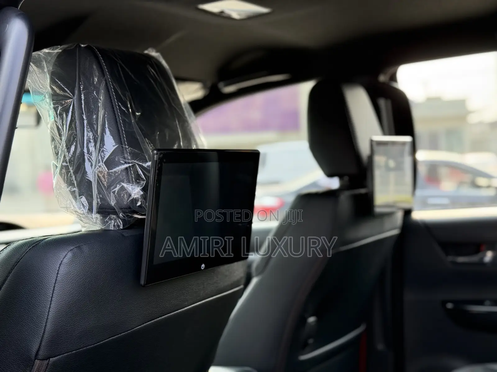 New Toyota Hilux 2025 Black