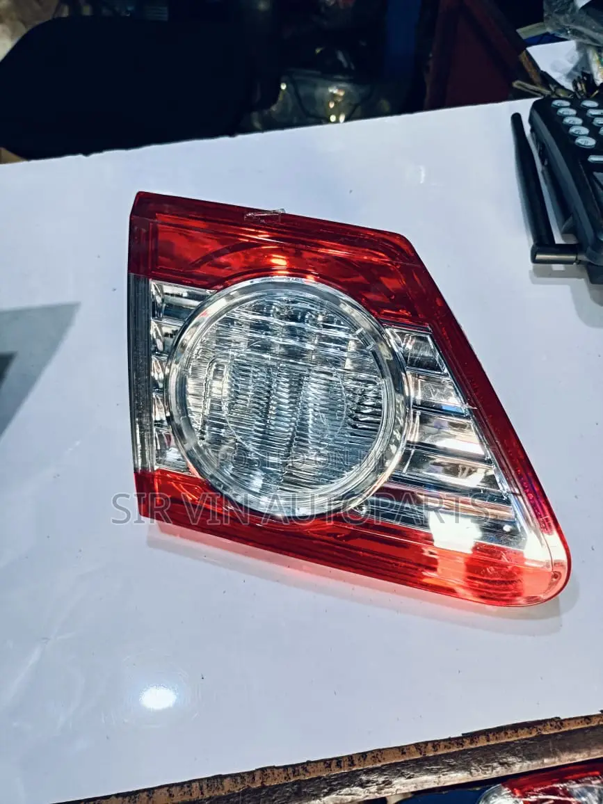 Toyota Corolla 2010-2013 Boothlight