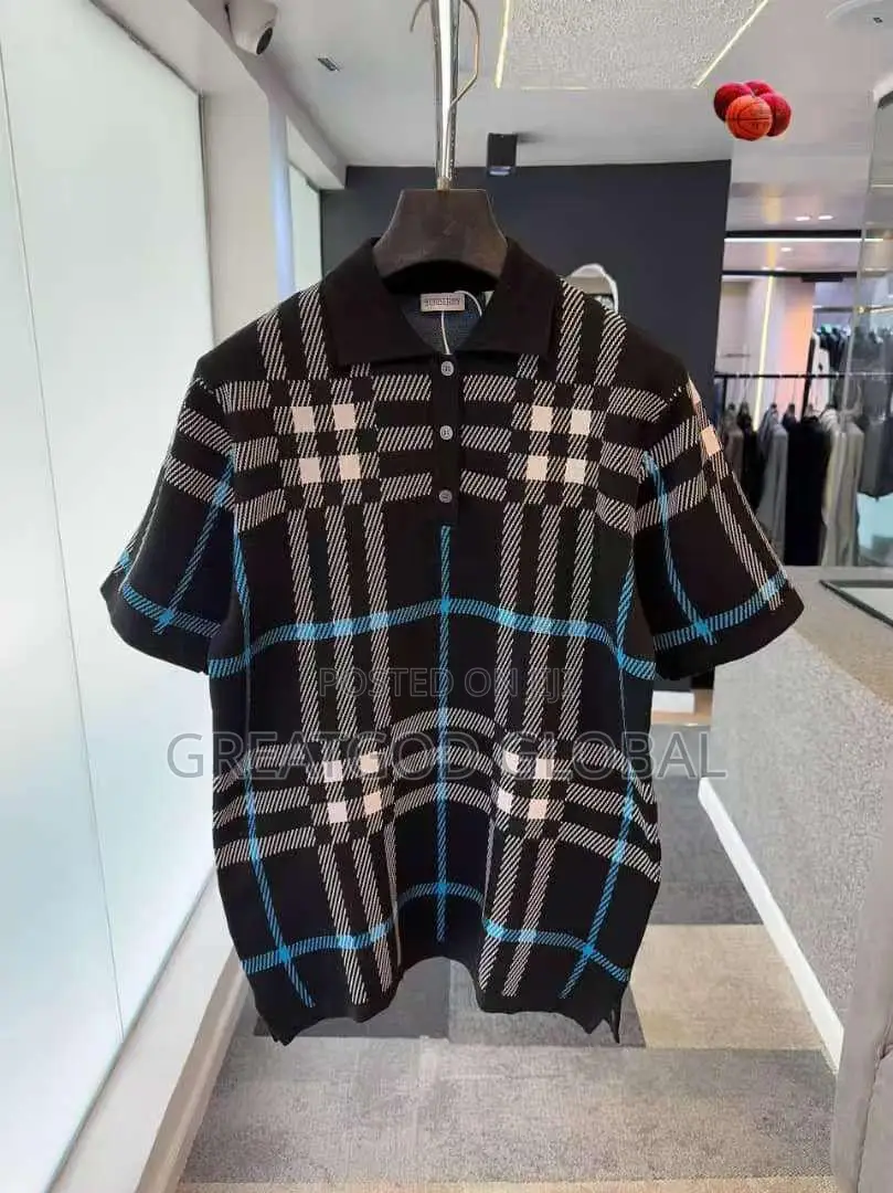 *Premium Luxury "Burberry" Patterned Polo* *Sweatshirt Short Sleeve