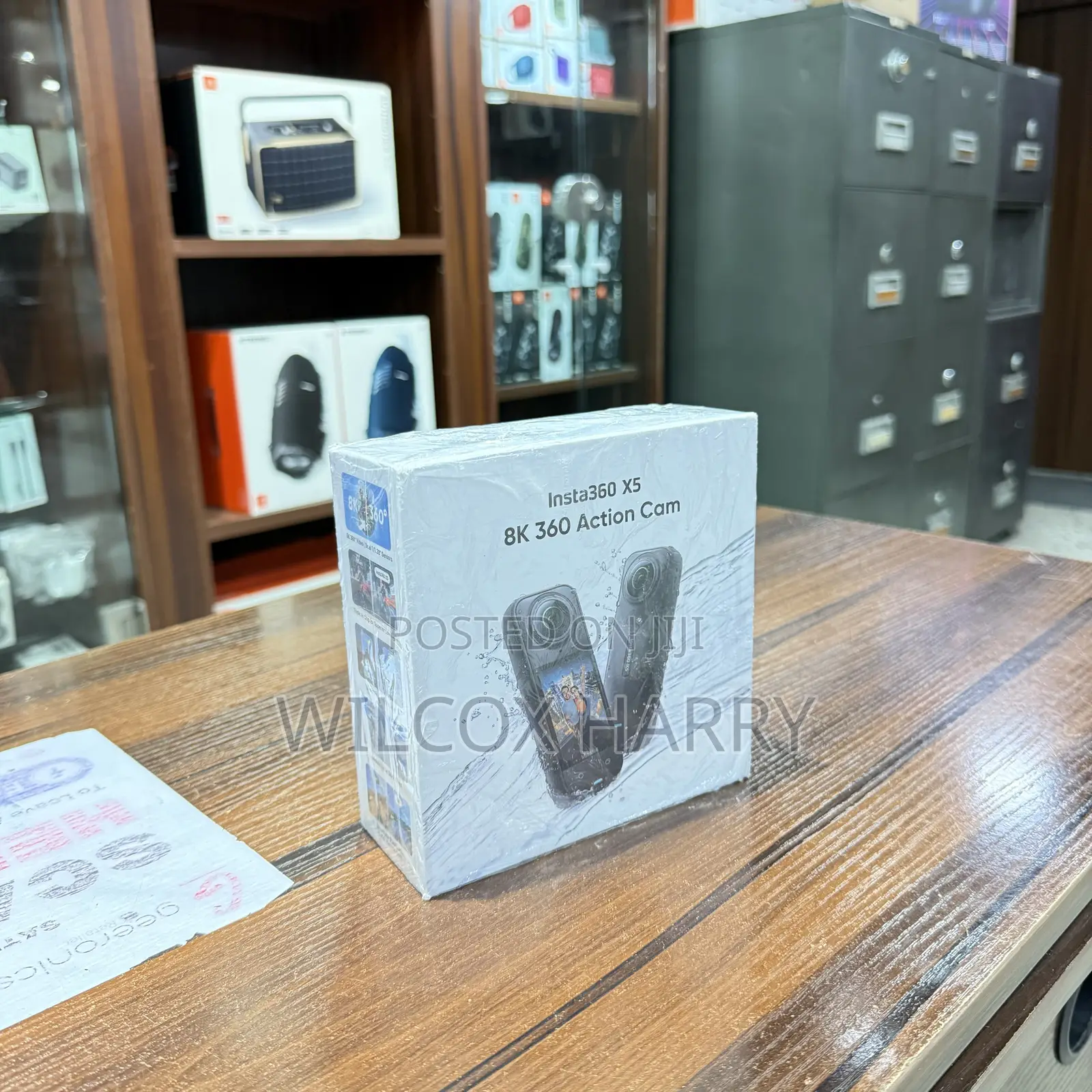 Insta360 X5 - Waterproof 360° Action Camera Invisible Selfie Stick