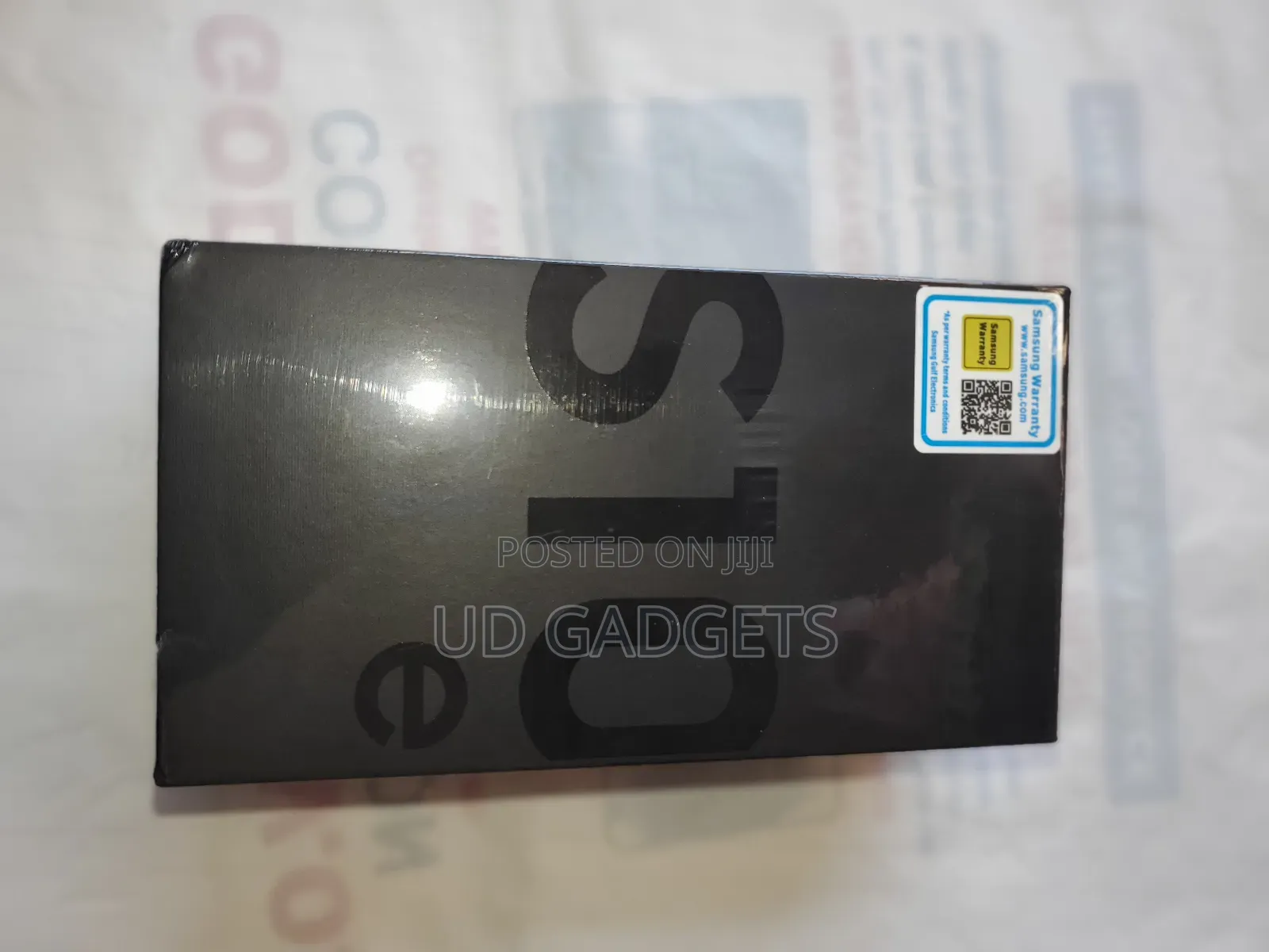 New Samsung Galaxy S10e 128 GB Orange