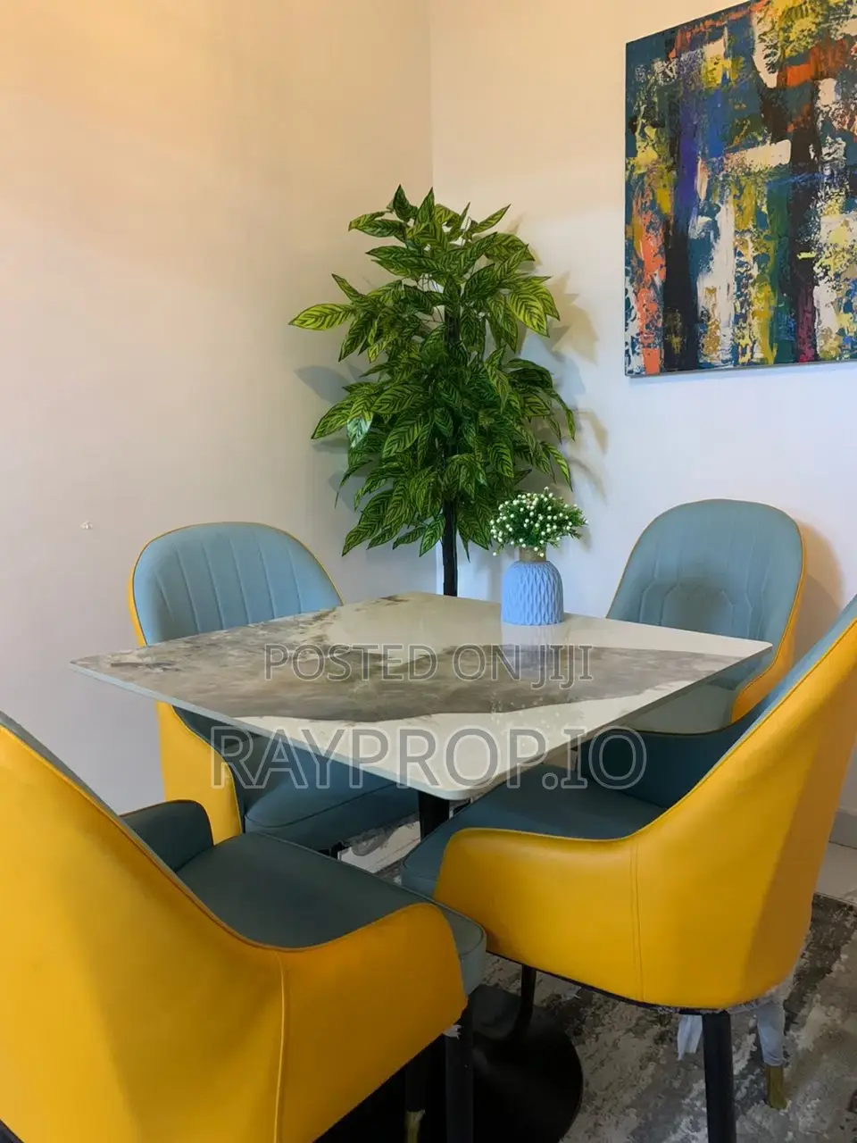 682966kl - 3 Bedroom Shortlet in Ajao Estate