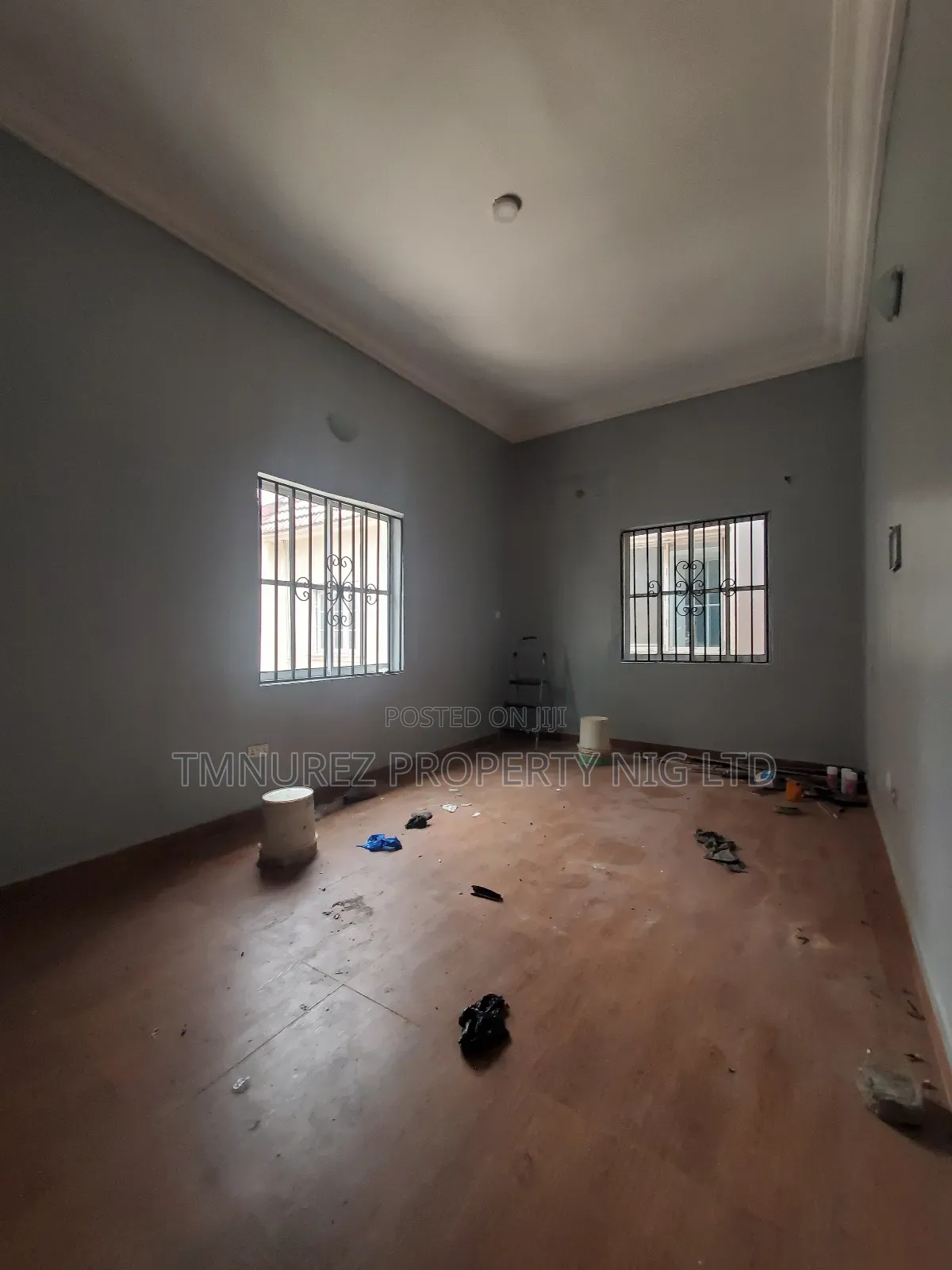 5bdrm Duplex in Chevron for rent