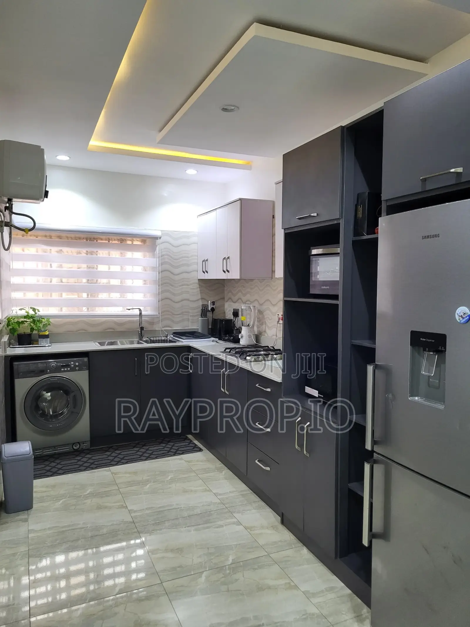 091962pf - 2 Bedroom Shortlet in Magodo