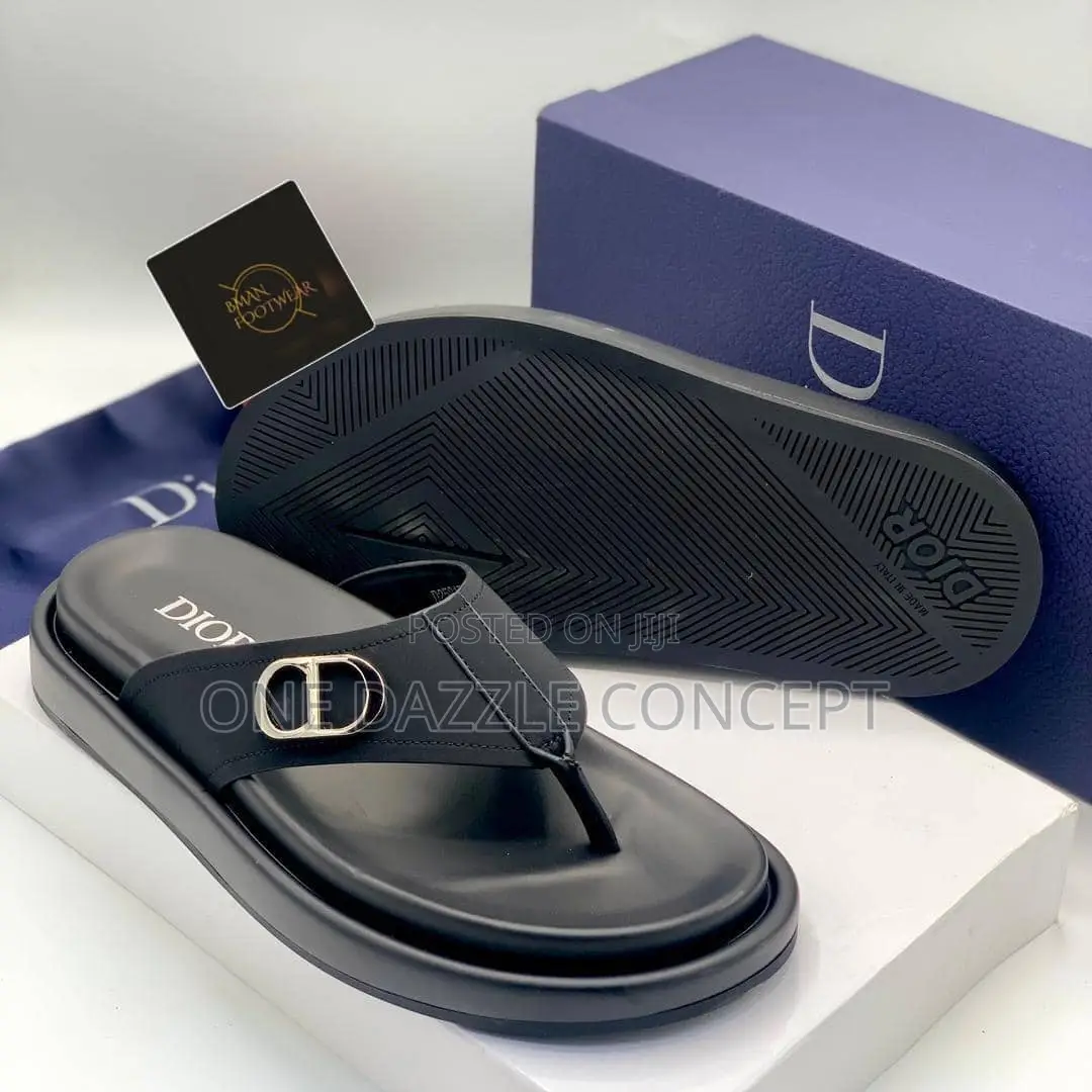 Dior Slippers / Luxury