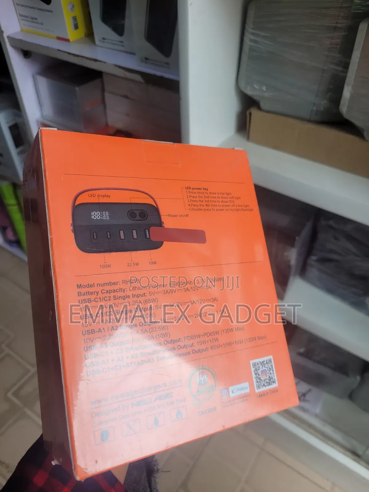 New Age Rh018 Portable 130w Huge Capacity Power Bank.