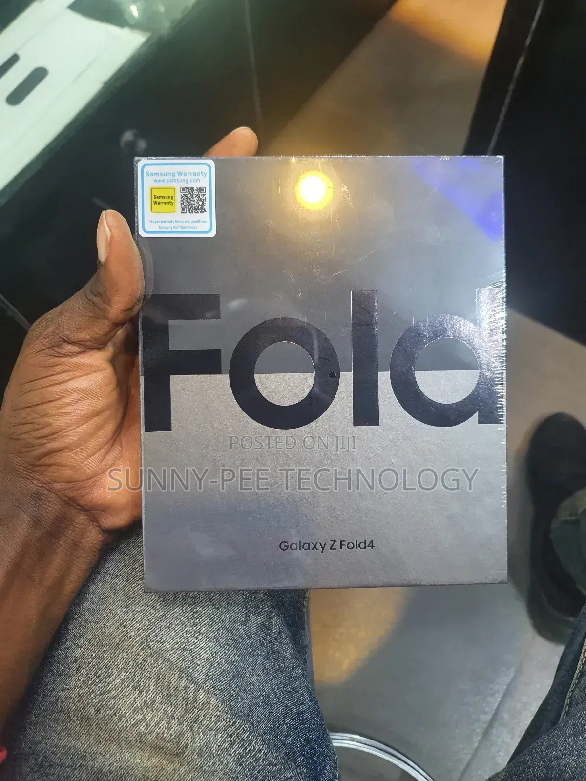 New Samsung Galaxy Z Fold4 512 GB Gold