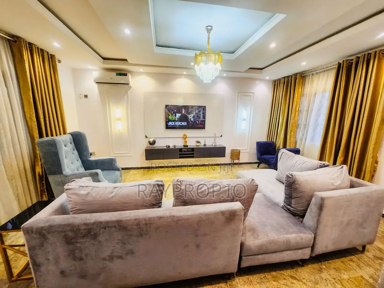 4 Bedroom Shortlet in Magodo