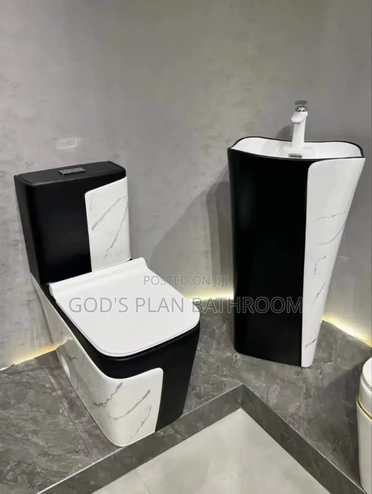 Special Black and Toilet With Standing Basin