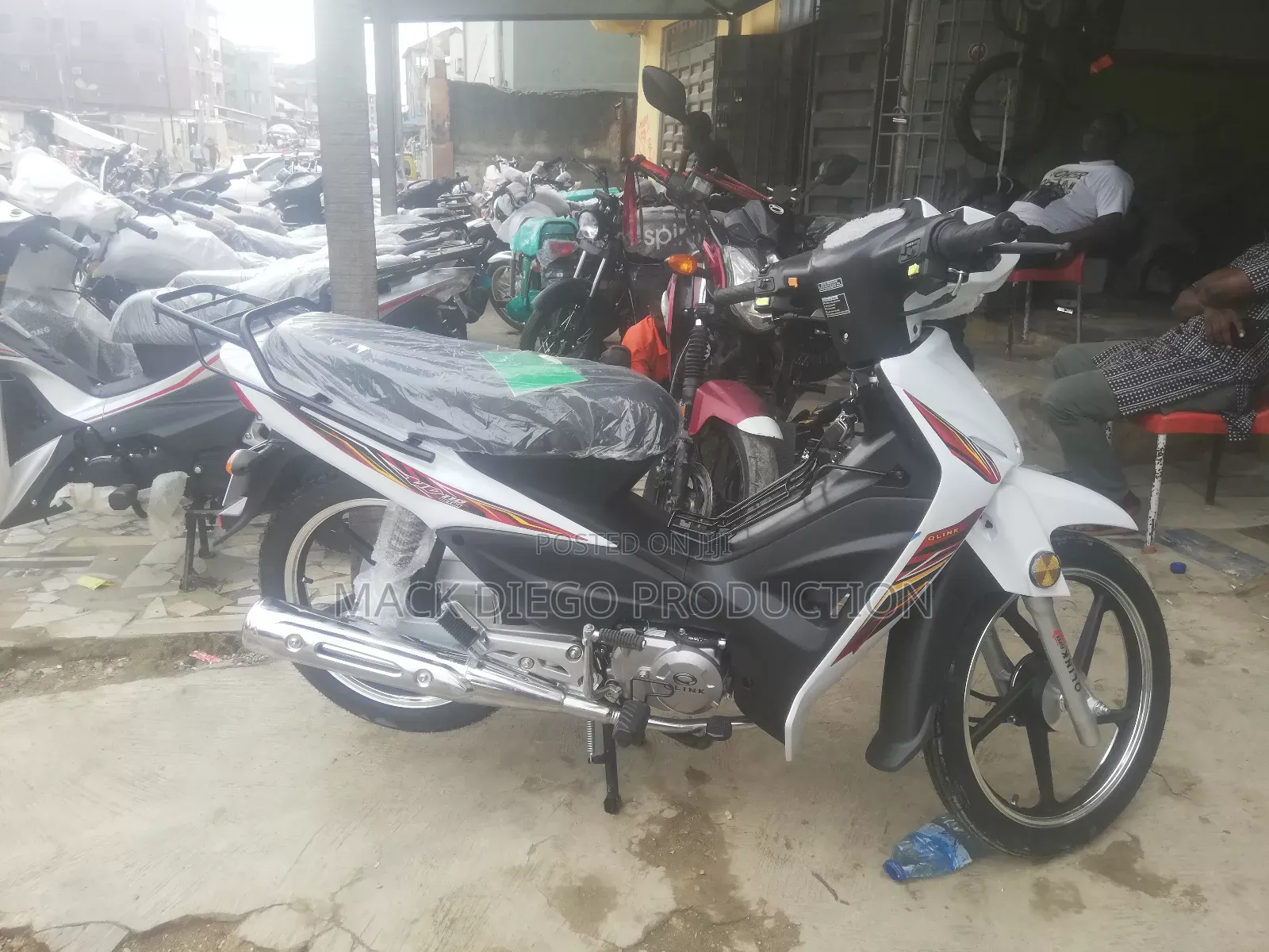 New Qlink Rave 150 2025 White