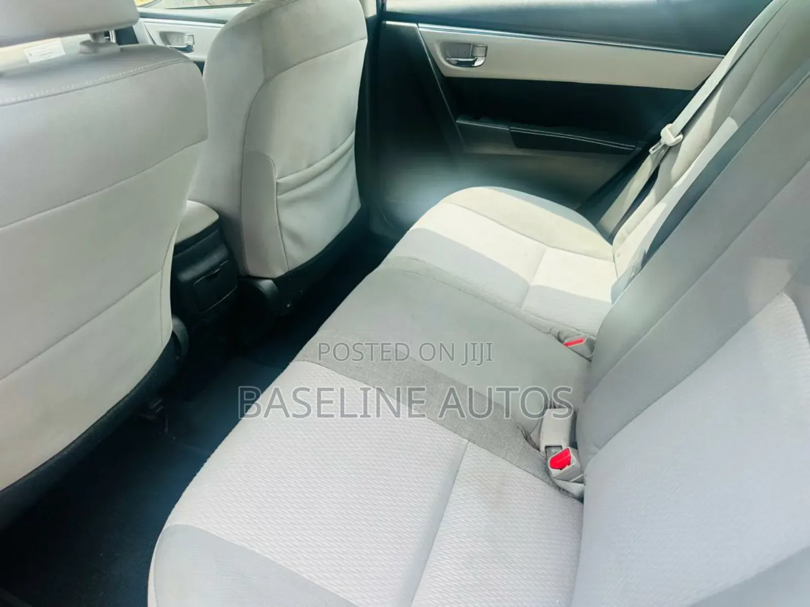 Toyota Corolla 2015 Red